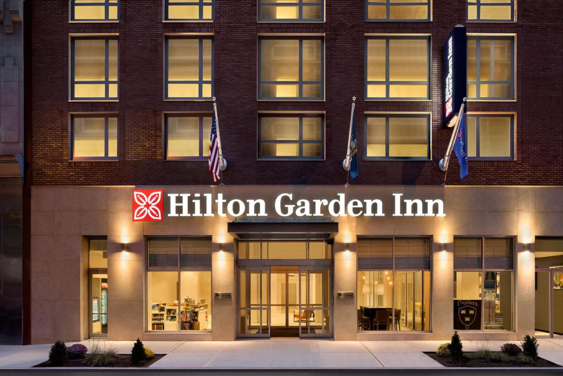 Hilton Garden Inn New York Times Square South photo 1