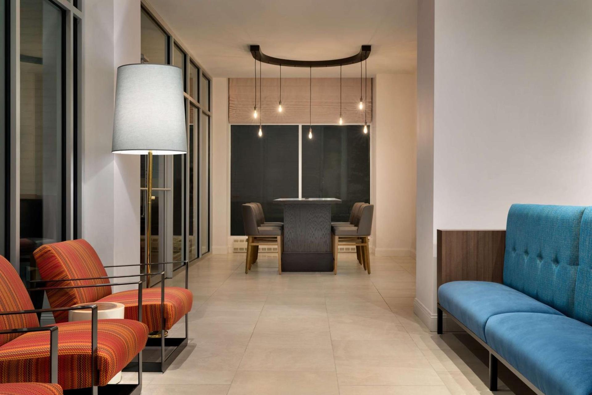 Hilton Garden Inn New York Times Square South photo 13