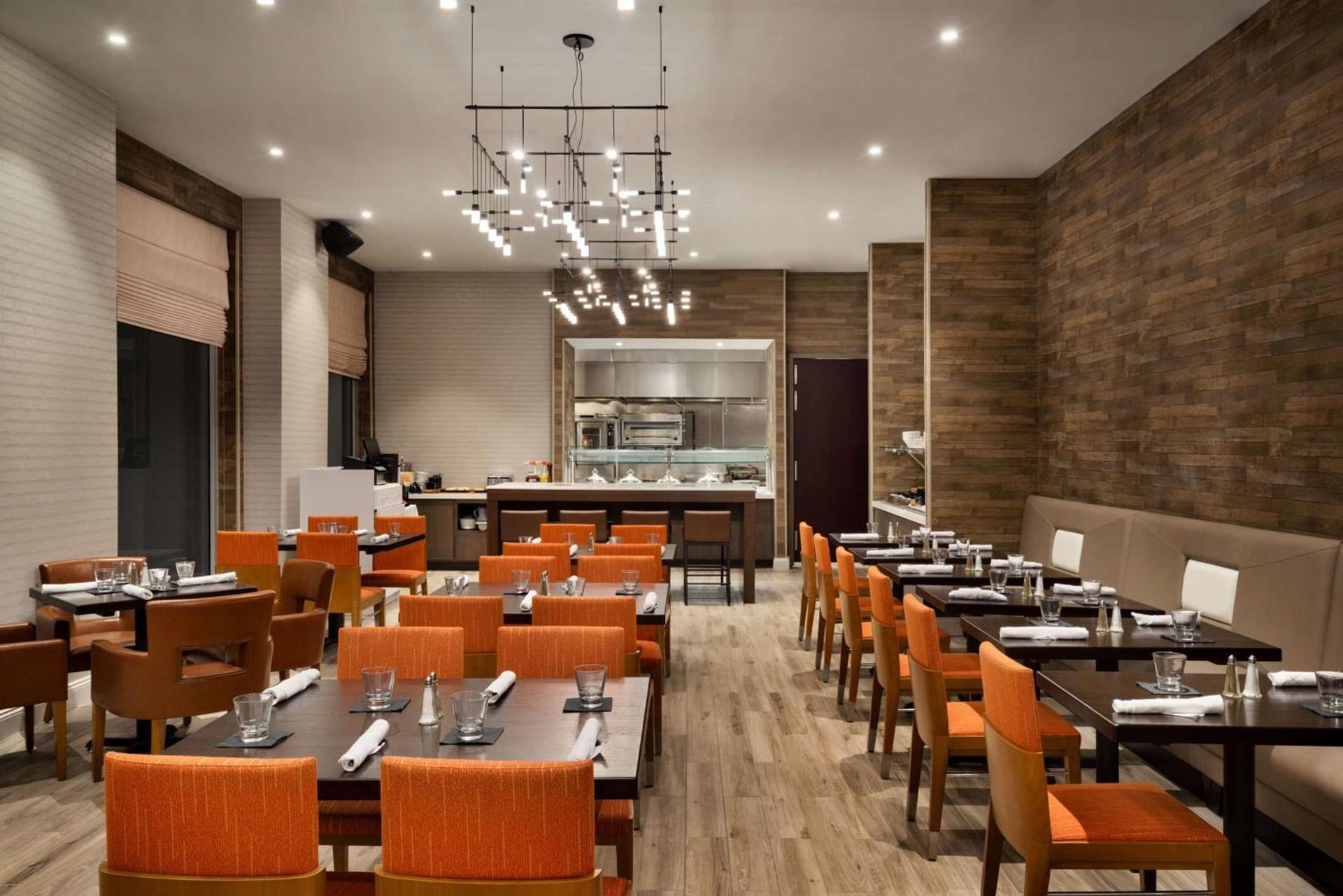 Hilton Garden Inn New York Times Square South photo 19
