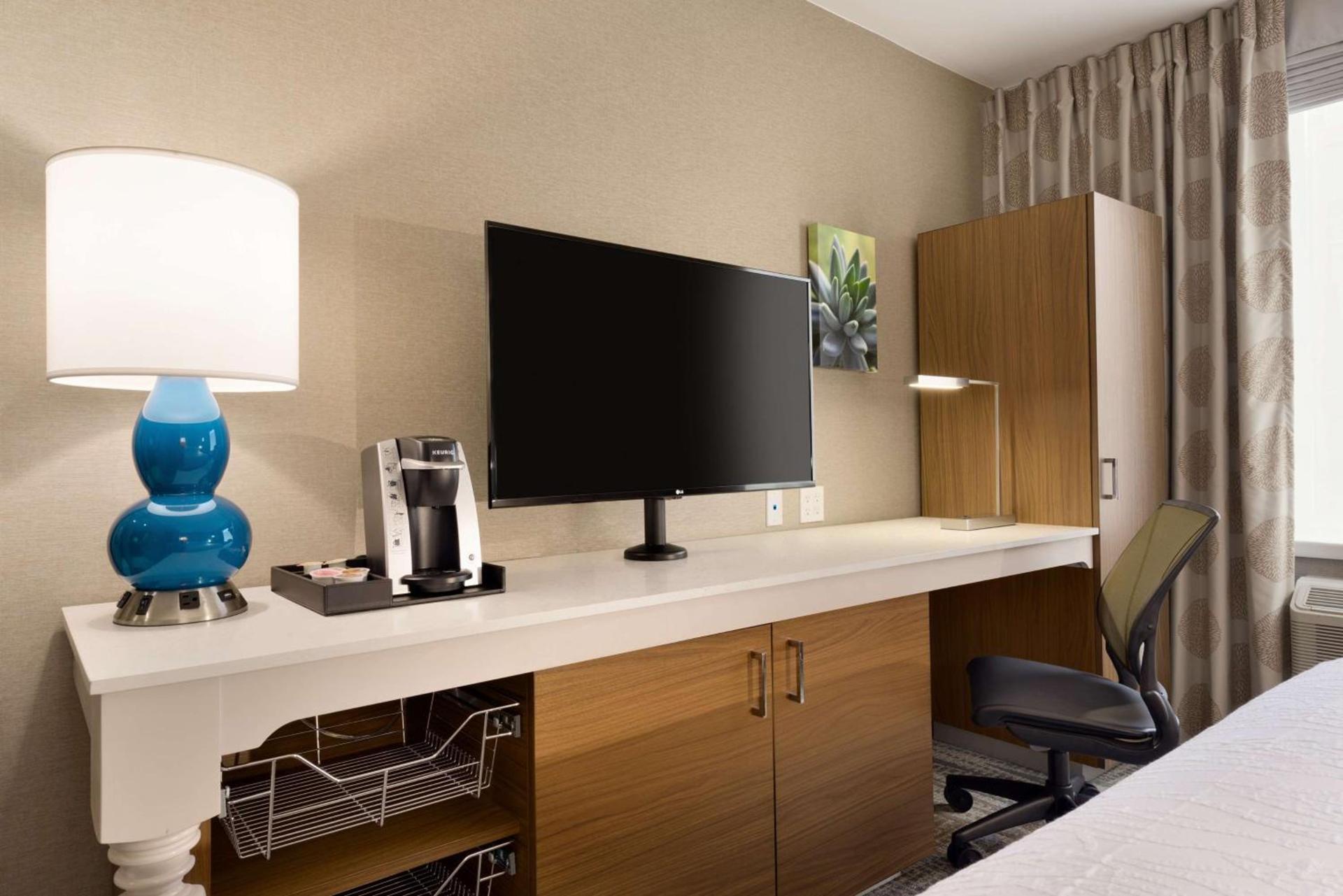Hilton Garden Inn New York Times Square South photo 28