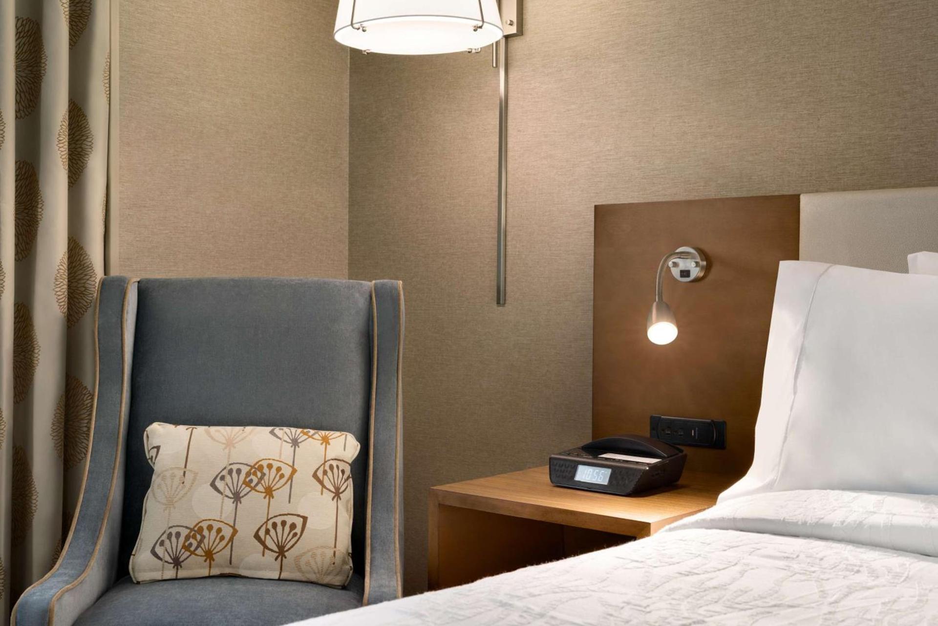 Hilton Garden Inn New York Times Square South photo 33