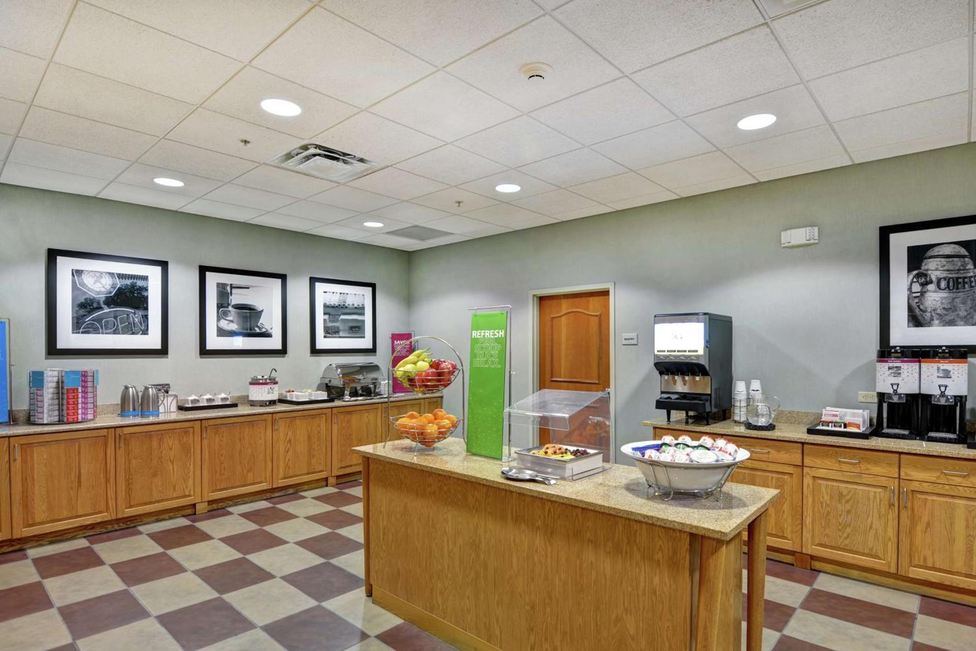 Hampton Inn Tunkhannock photo 12