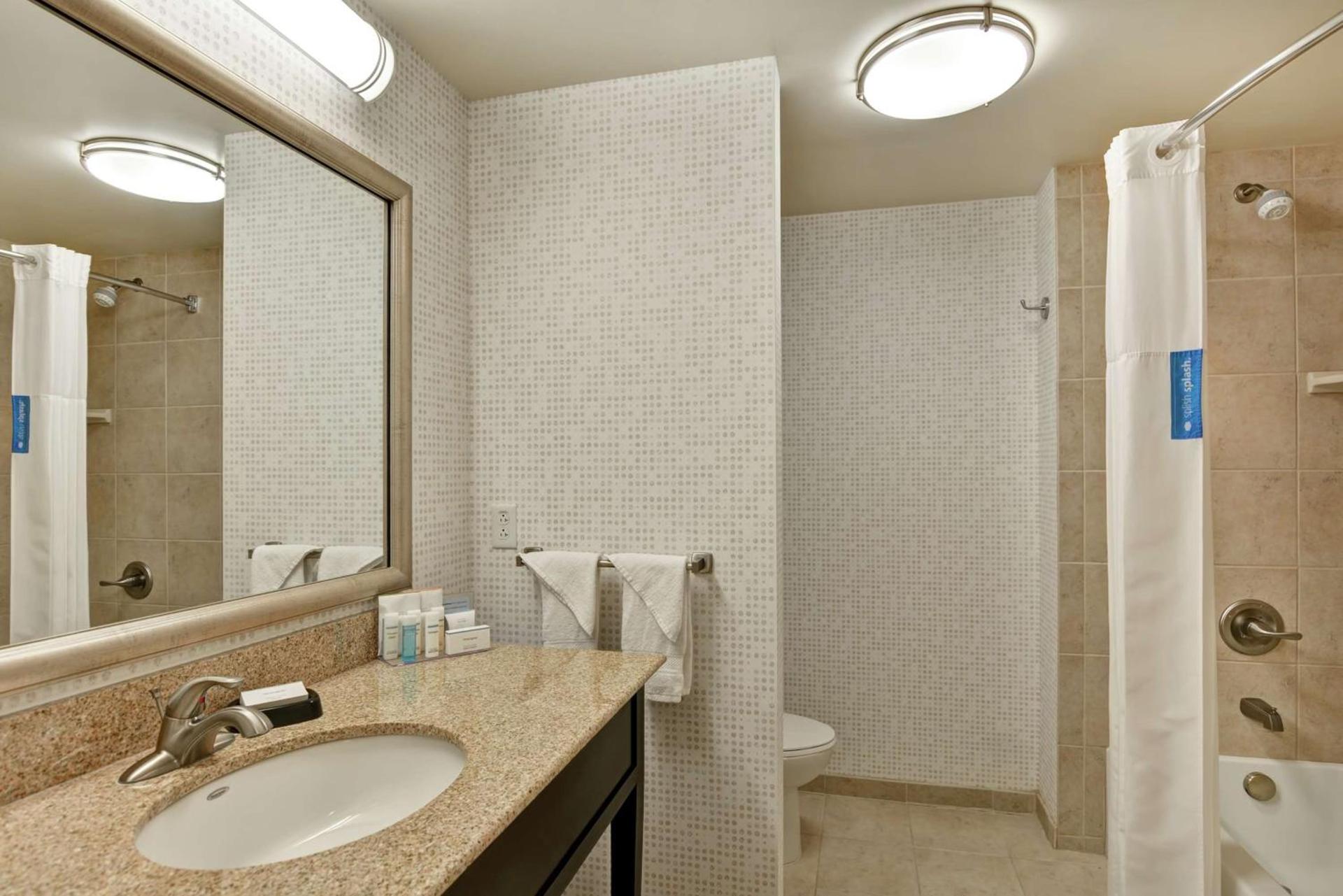 Hampton Inn Tunkhannock photo 23