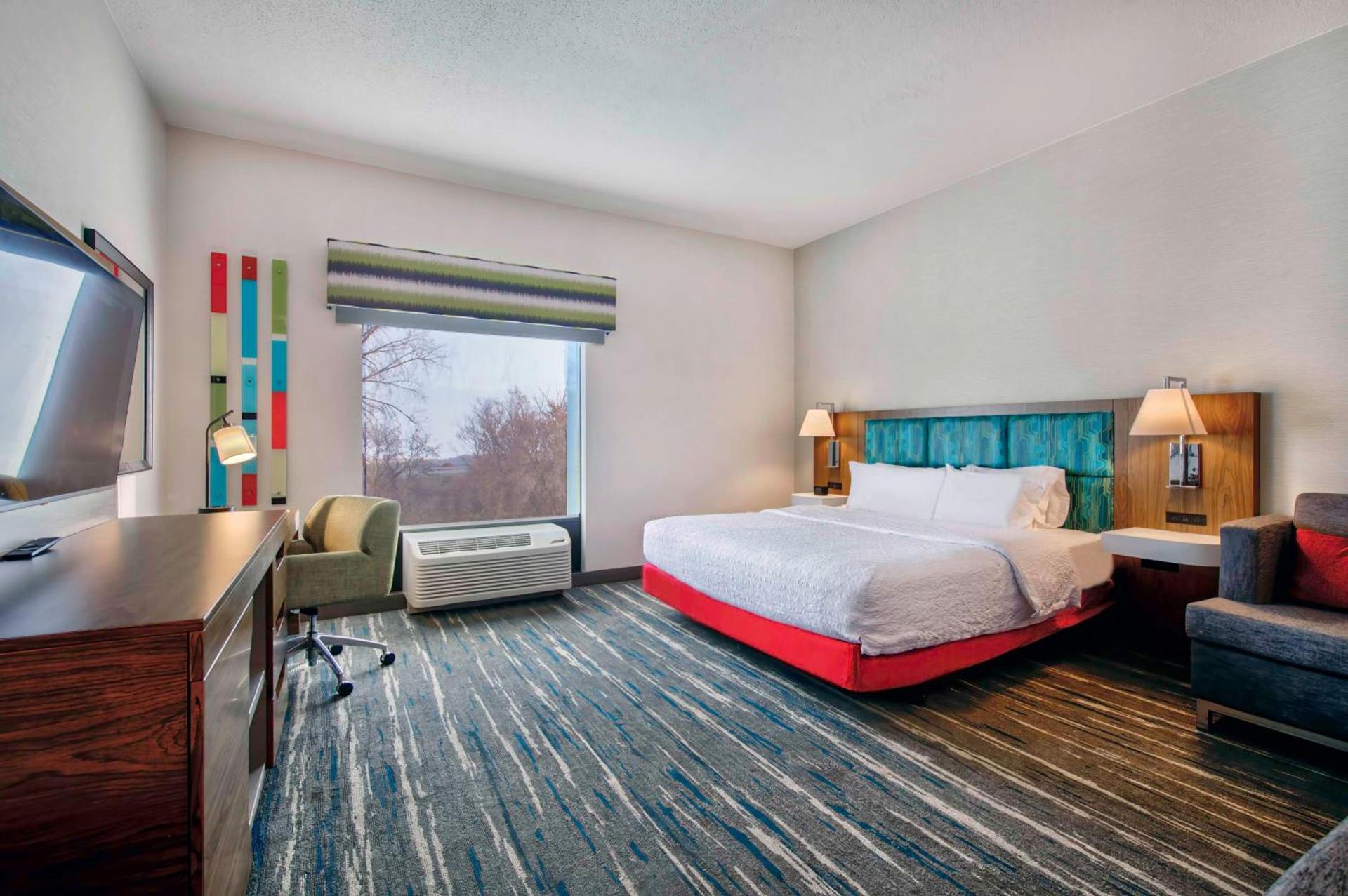 Hampton Inn Cortland photo 18