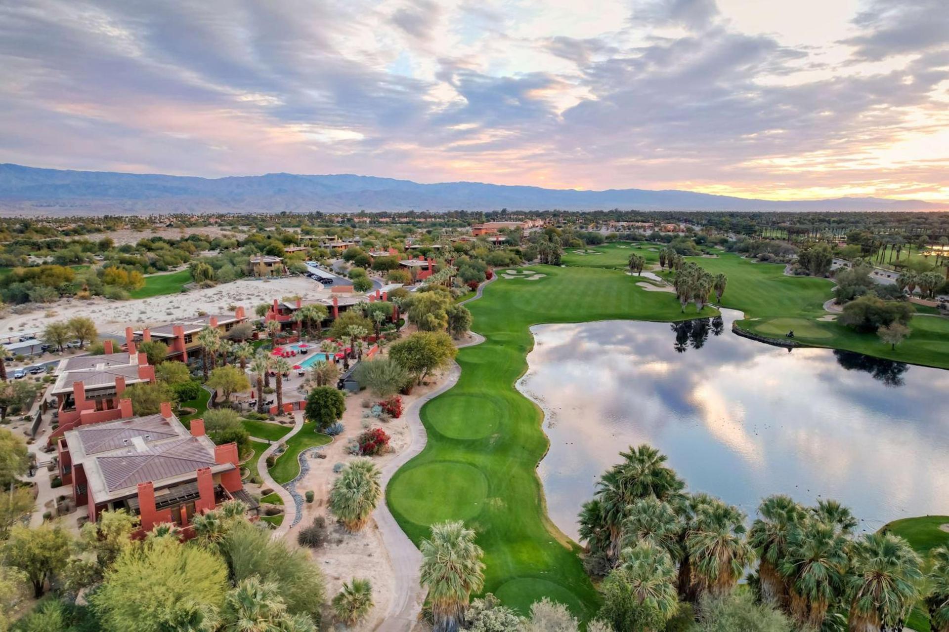 Hilton Grand Vacations Club Palm Desert photo 3