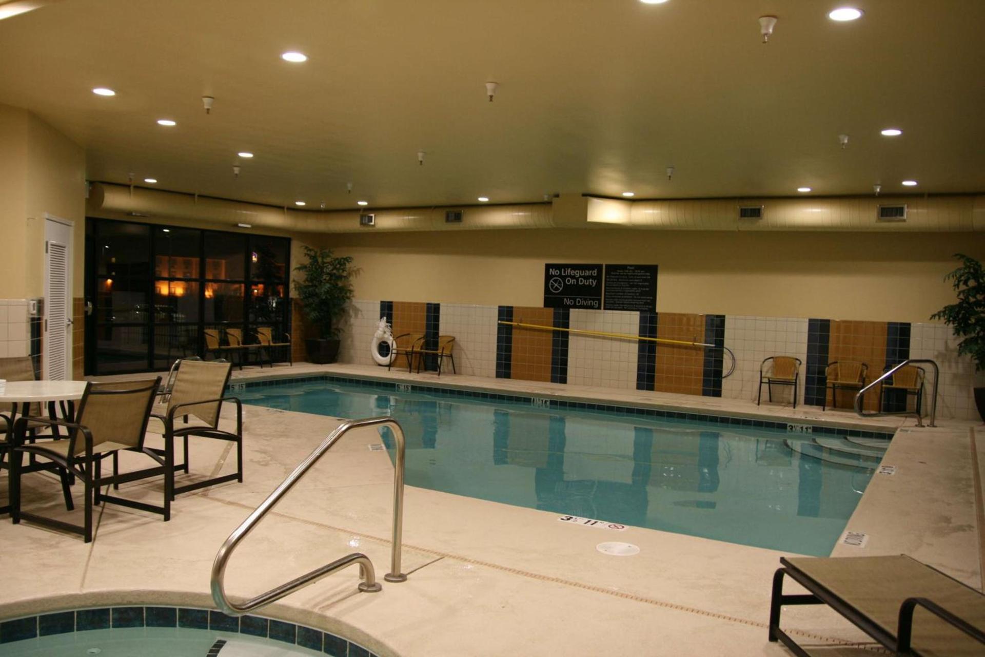 Hampton Inn and Suites Pueblo/North photo 5