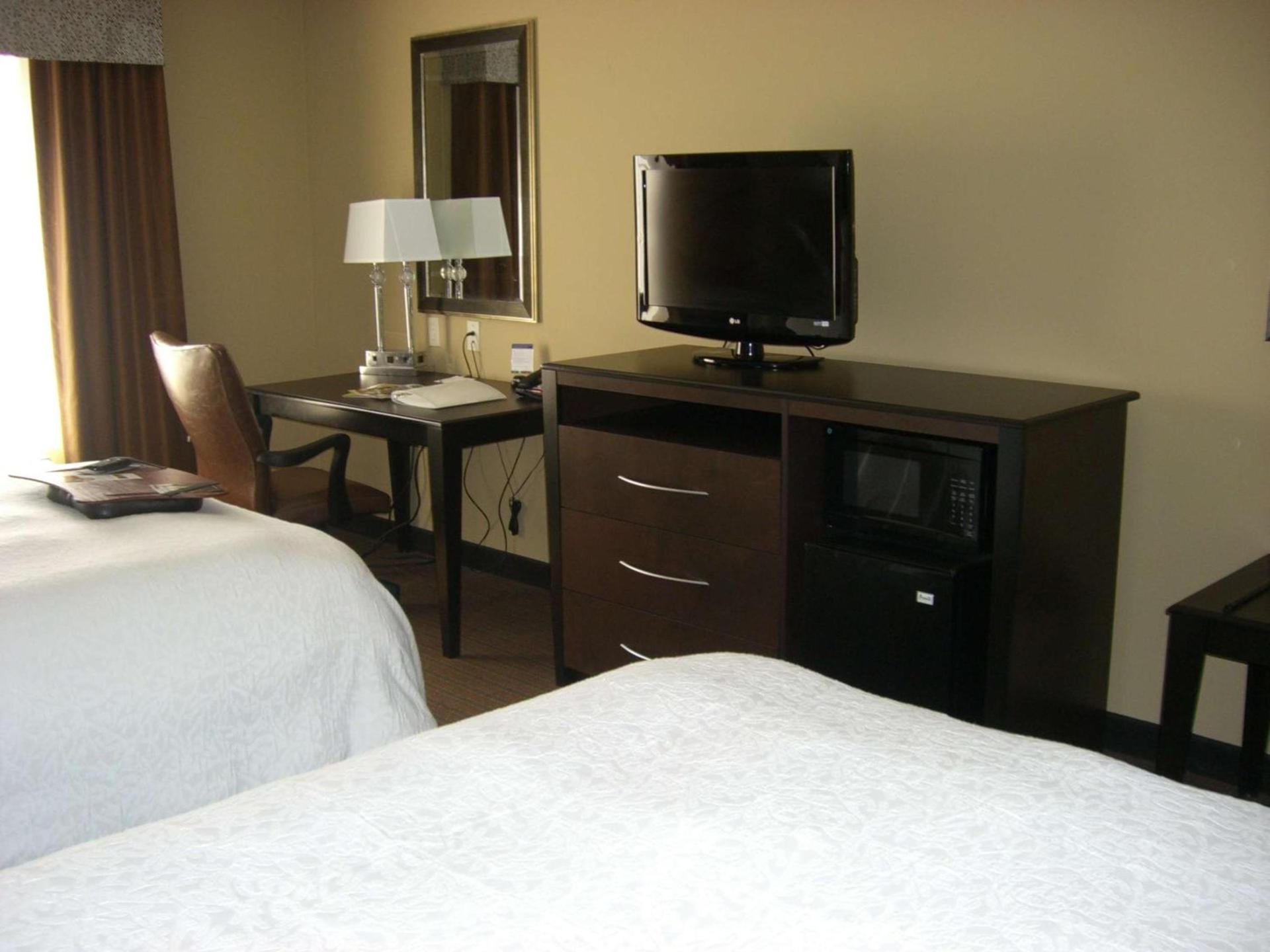 Hampton Inn and Suites Pueblo/North photo 18