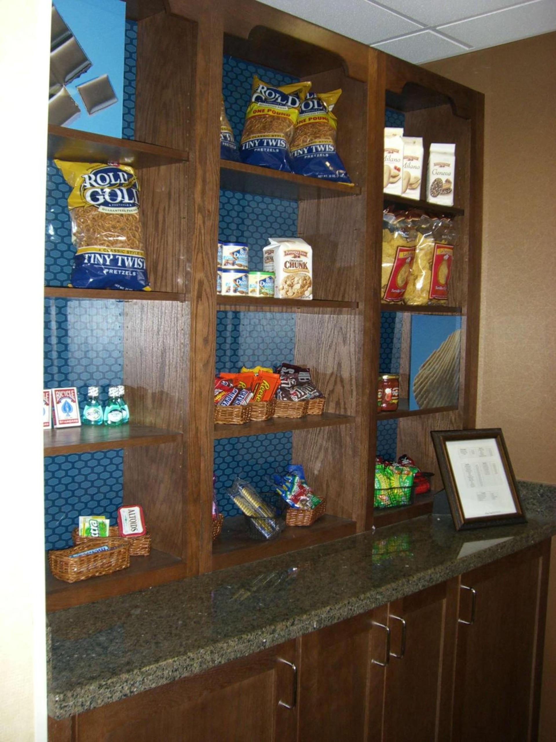 Hampton Inn and Suites Pueblo/North photo 21