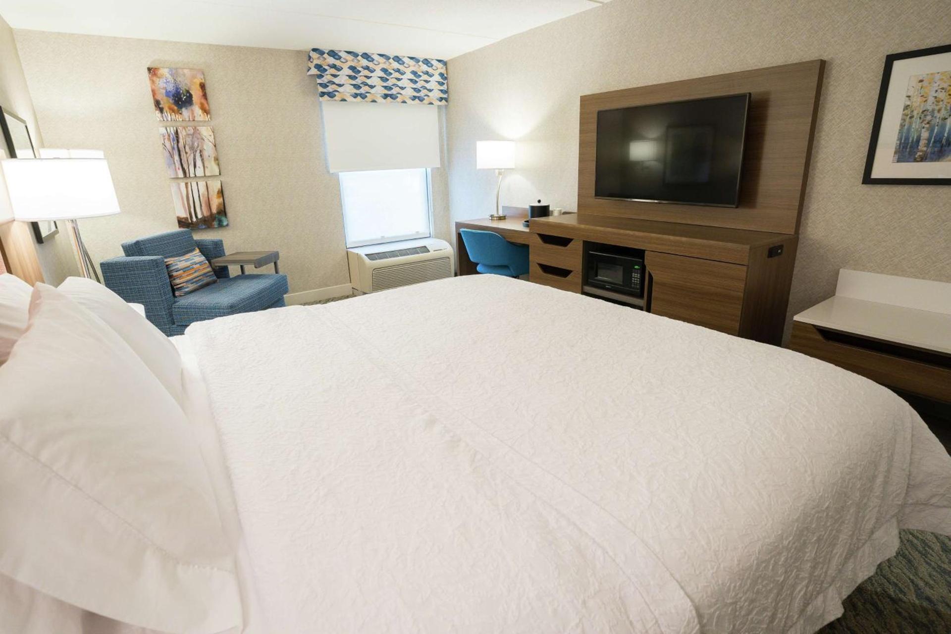 Hampton Inn Clarks Summit photo 28