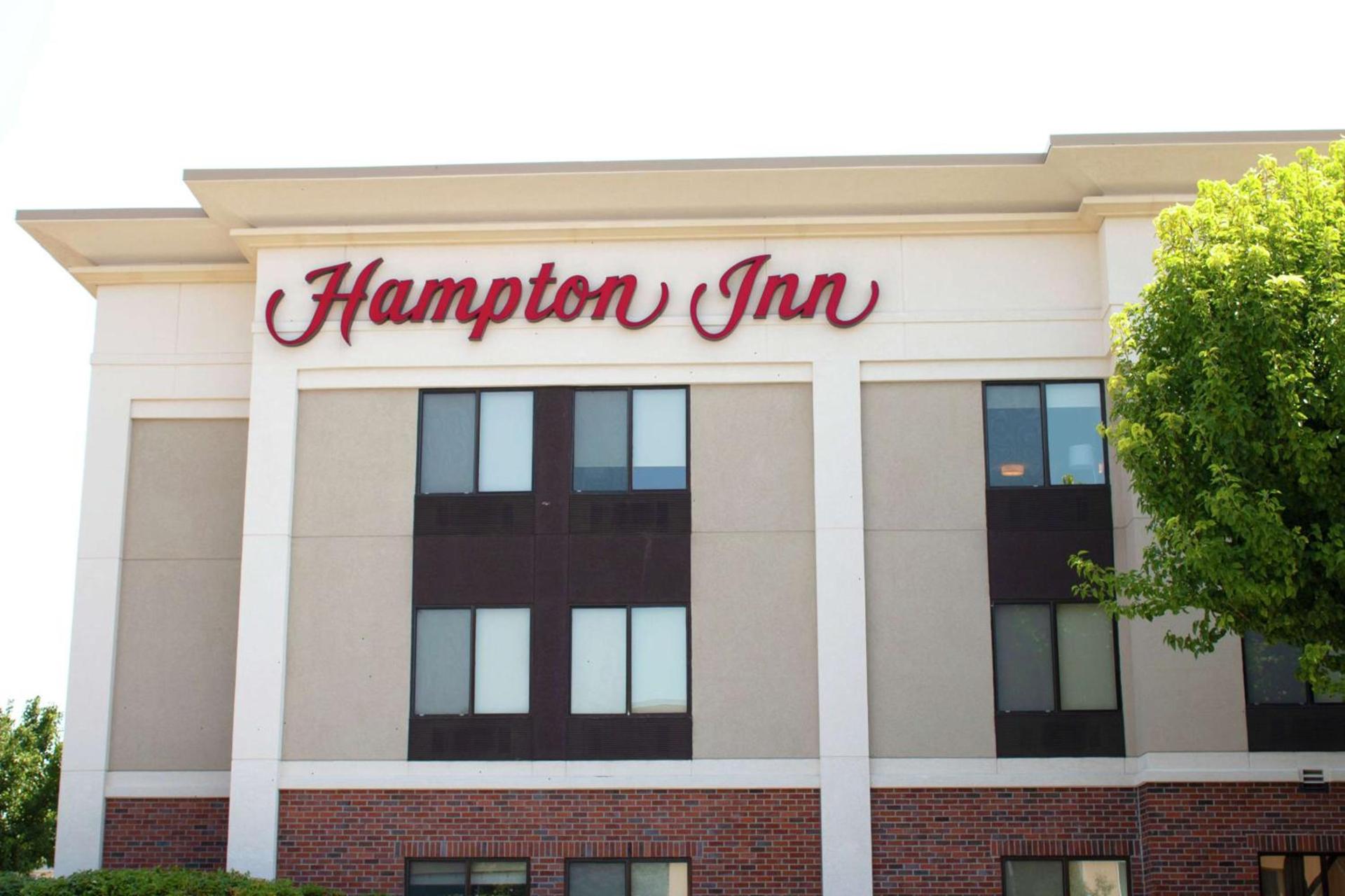 Hampton Inn Boise - Airport photo 1