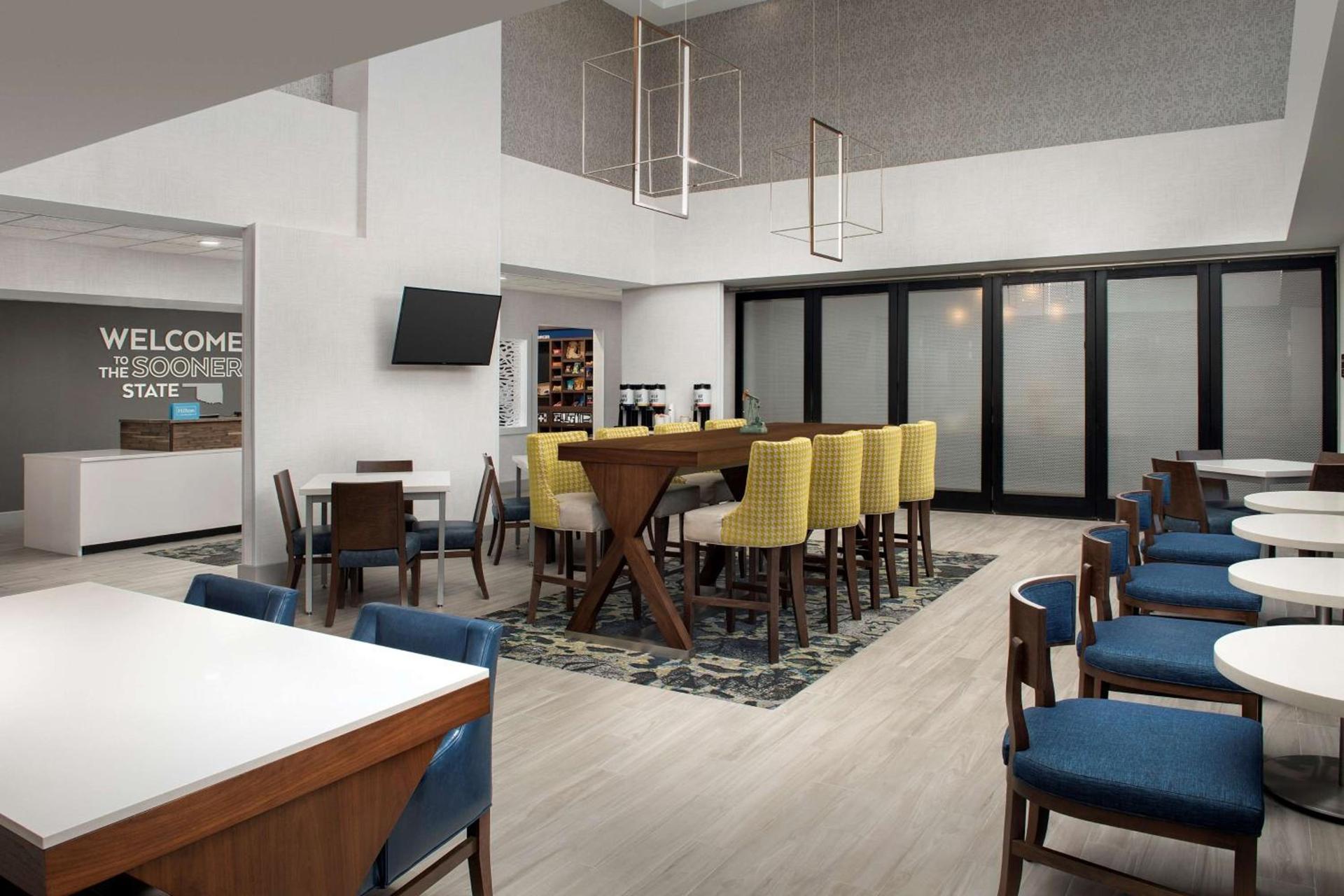 Hampton Inn Duncan photo 6