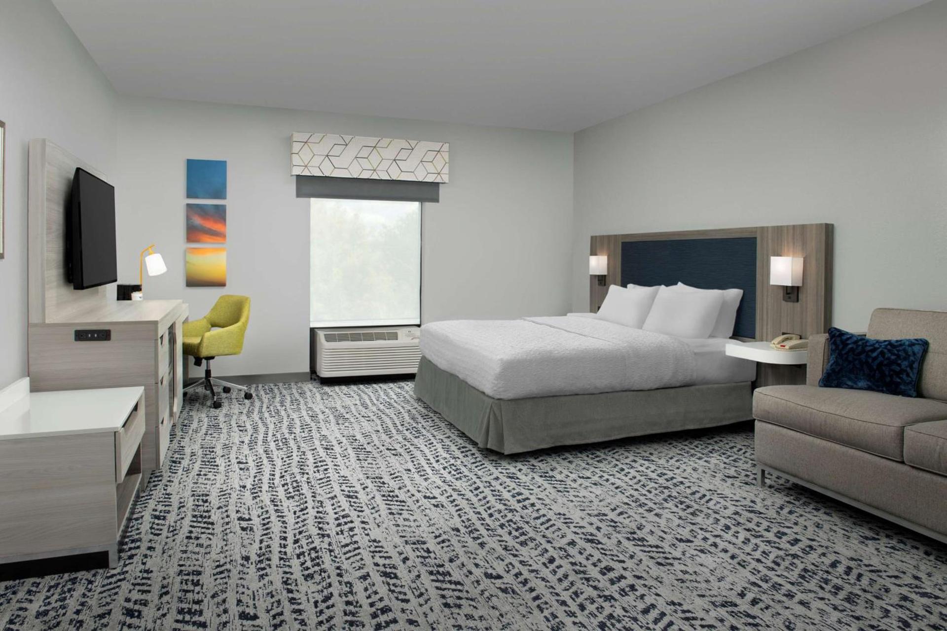 Hampton Inn Duncan photo 24