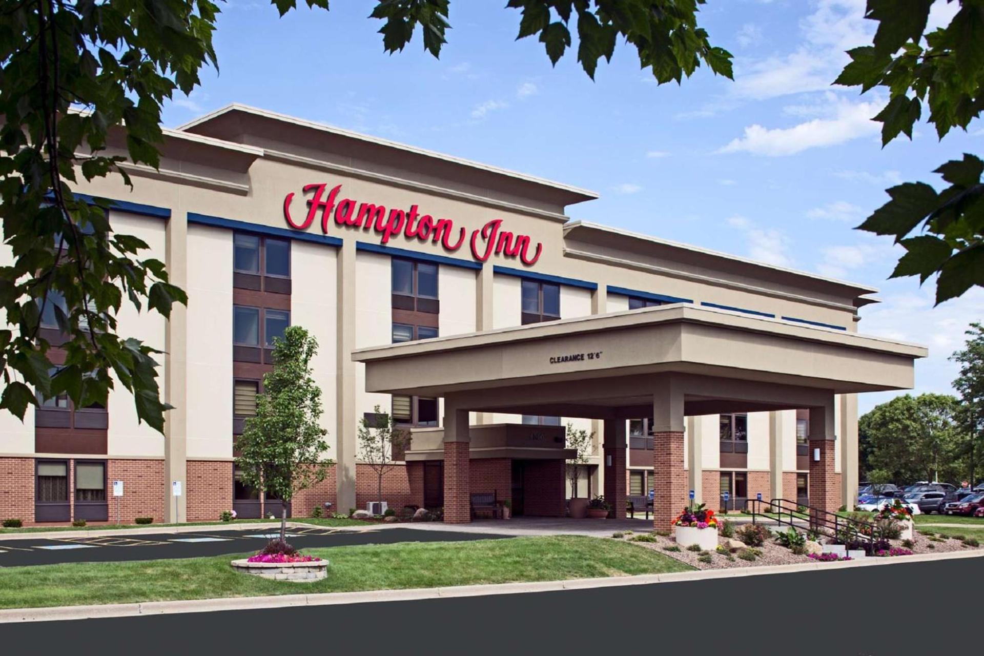 Hampton Inn Madison East Towne Mall Area photo 1