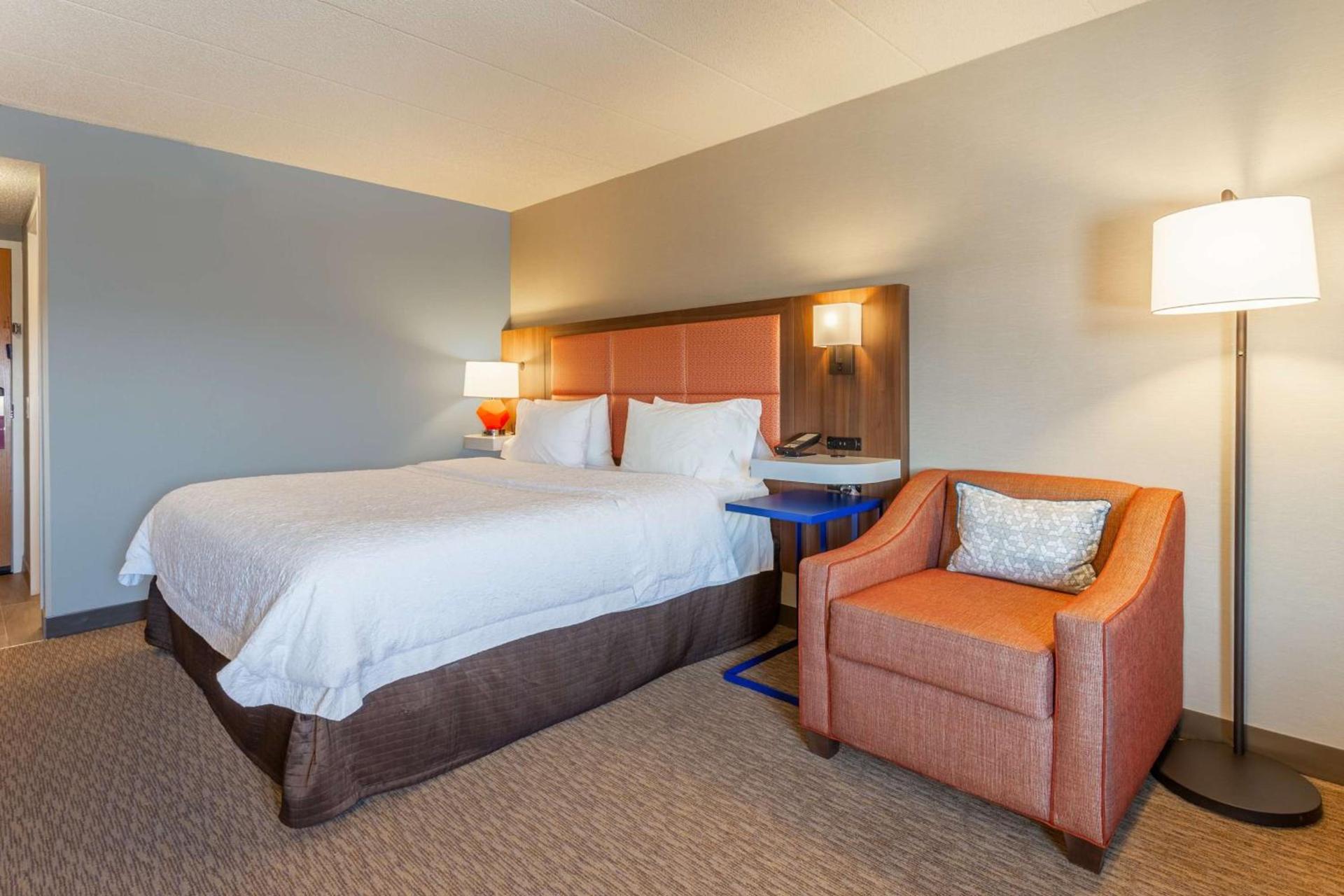 Hampton Inn Madison East Towne Mall Area photo 20