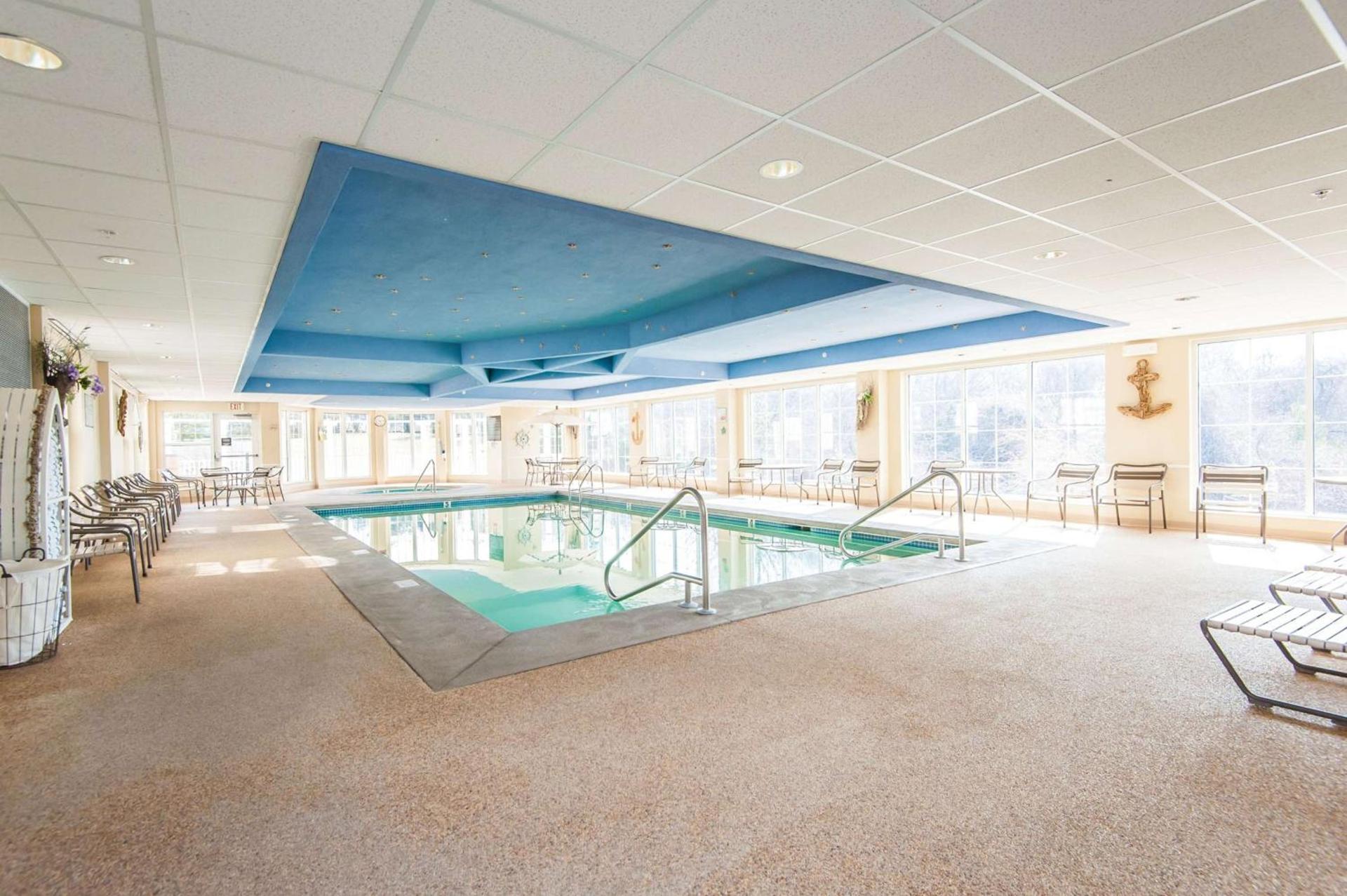 Hampton Inn South Kingstown - Newport Area photo 8
