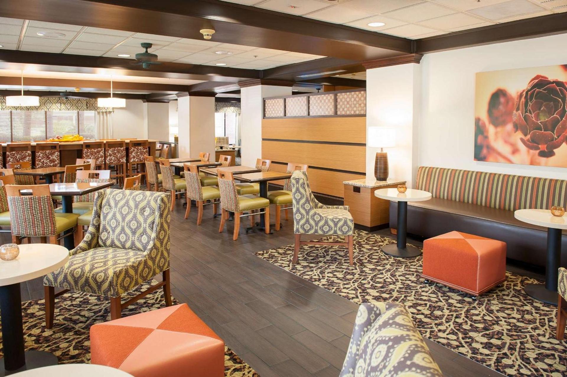 Hampton Inn Pensacola-Airport photo 10