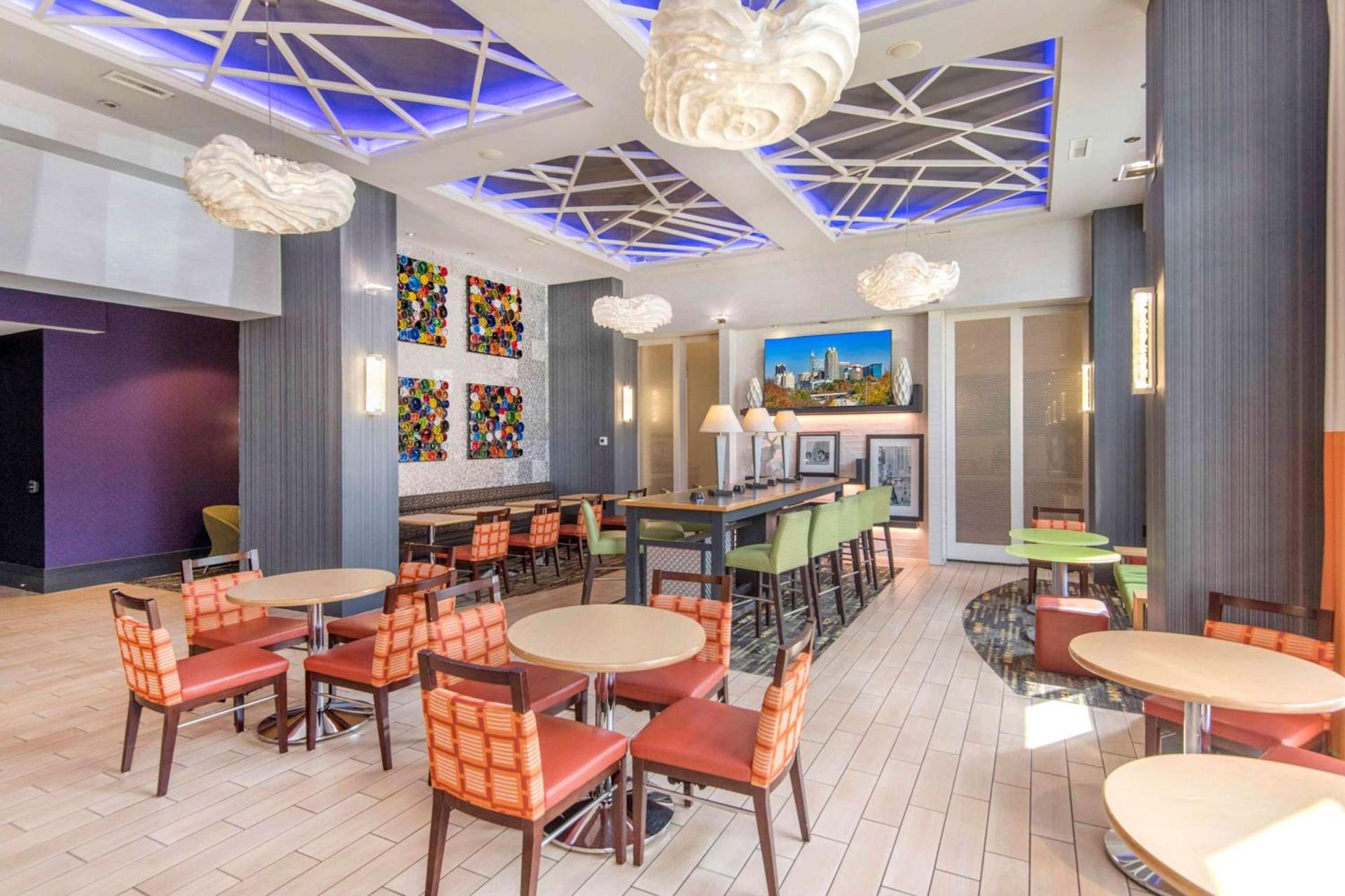 Hampton Inn & Suites Raleigh-Durham Airport-Brier Creek photo 7