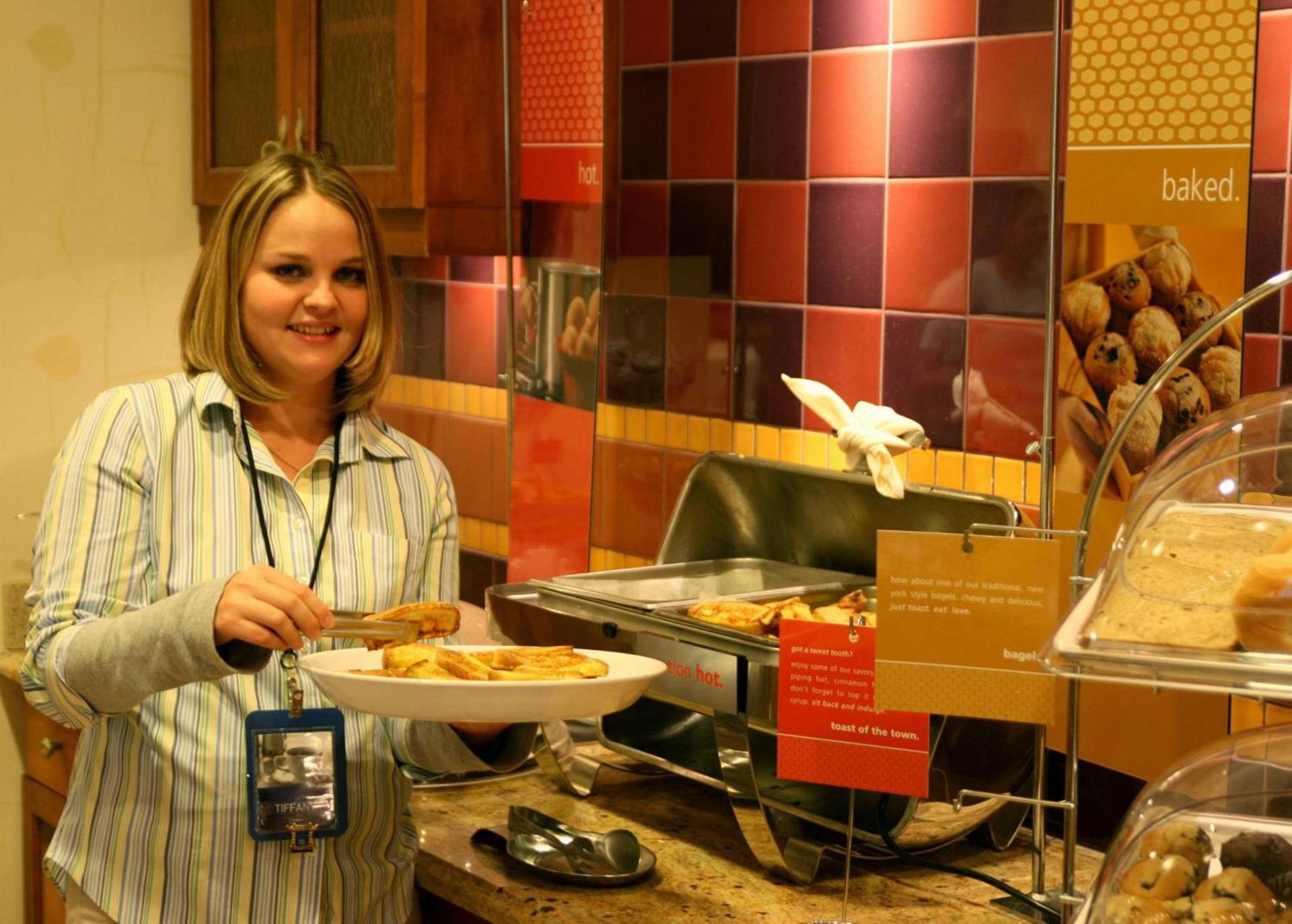 Hampton Inn & Suites Raleigh-Durham Airport-Brier Creek photo 17