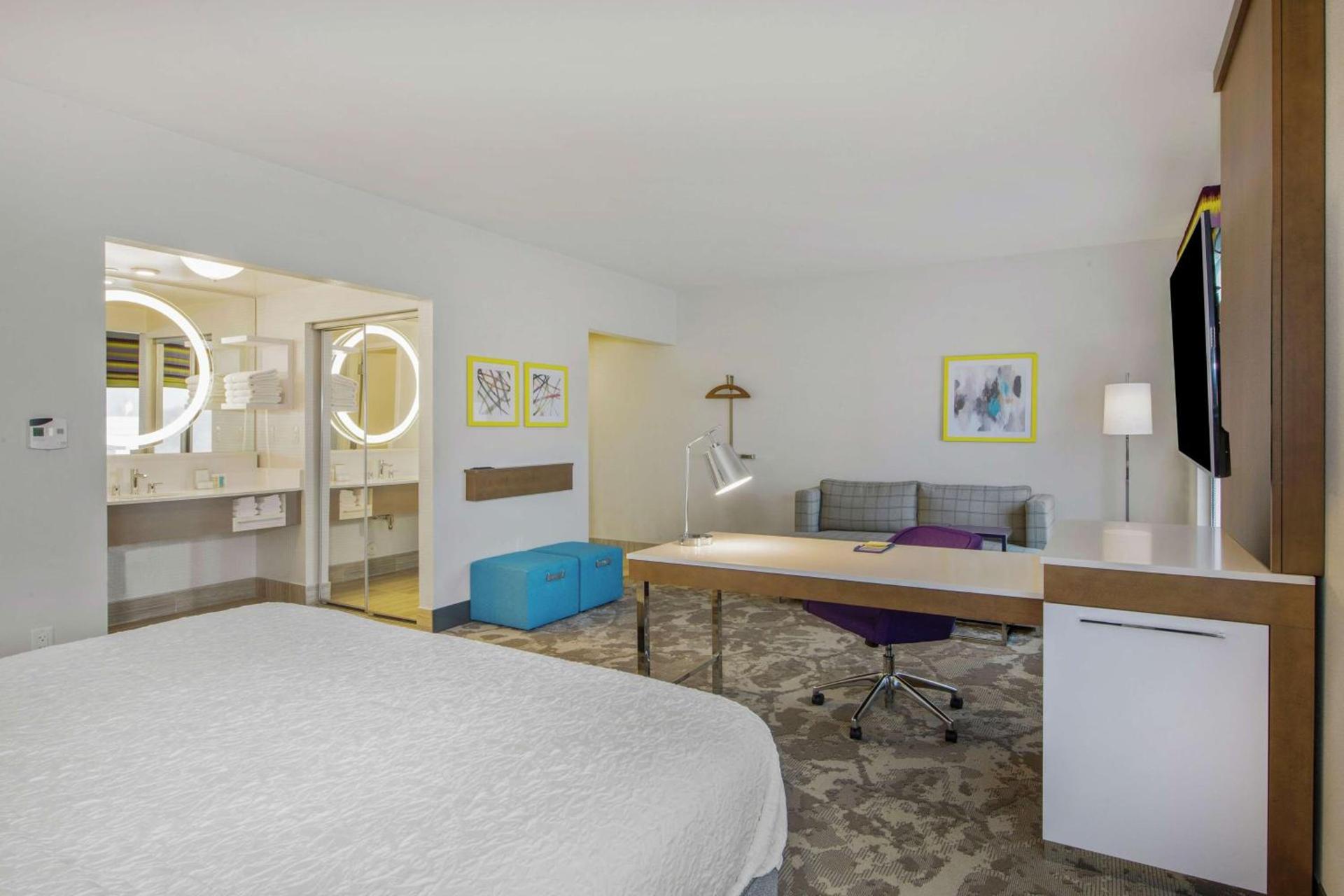 Hampton Inn & Suites Raleigh-Durham Airport-Brier Creek photo 25