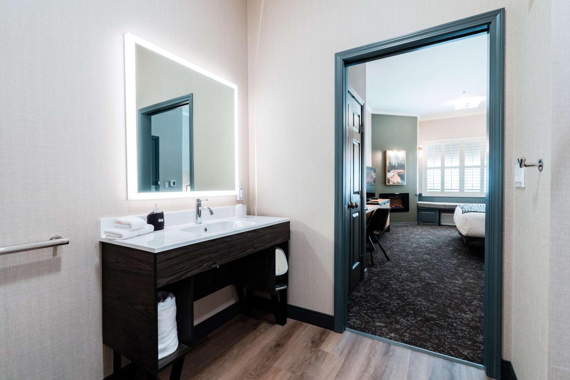 Hotel NoBo Cascade, Tapestry Collection by Hilton photo 25