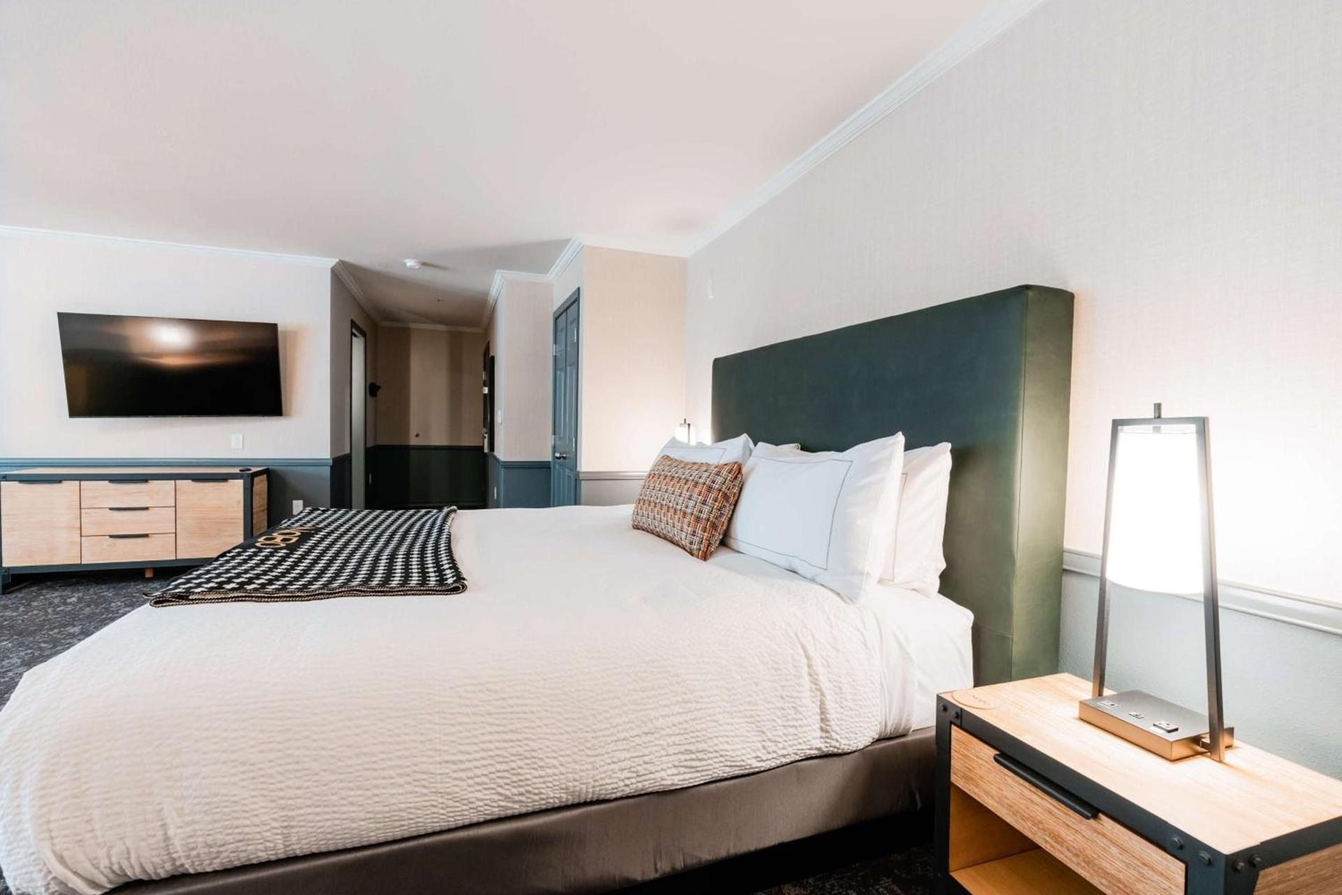 Hotel NoBo Cascade, Tapestry Collection by Hilton photo 34