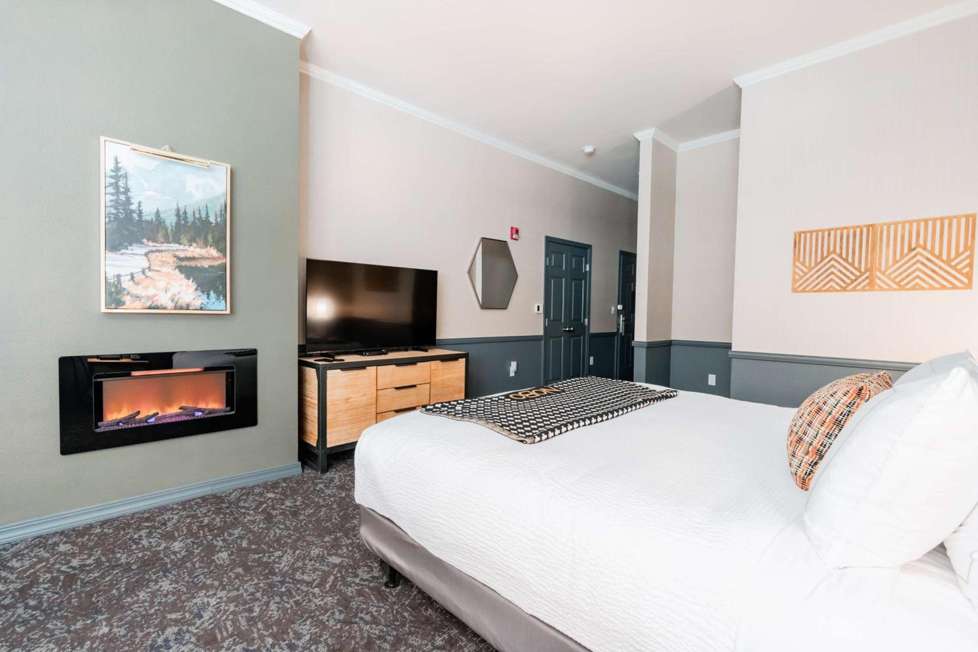 Hotel NoBo Cascade, Tapestry Collection by Hilton photo 37