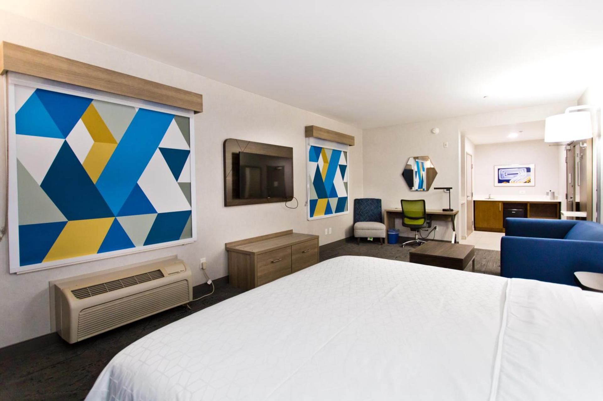Holiday Inn Express & Suites Sacramento NE Cal Expo by IHG photo 32