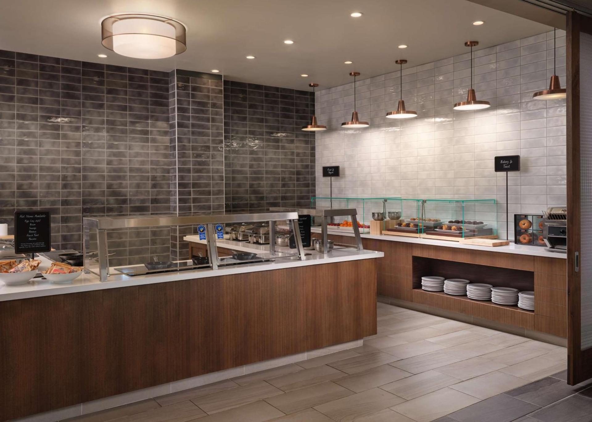 Embassy Suites by Hilton Tucson East photo 3