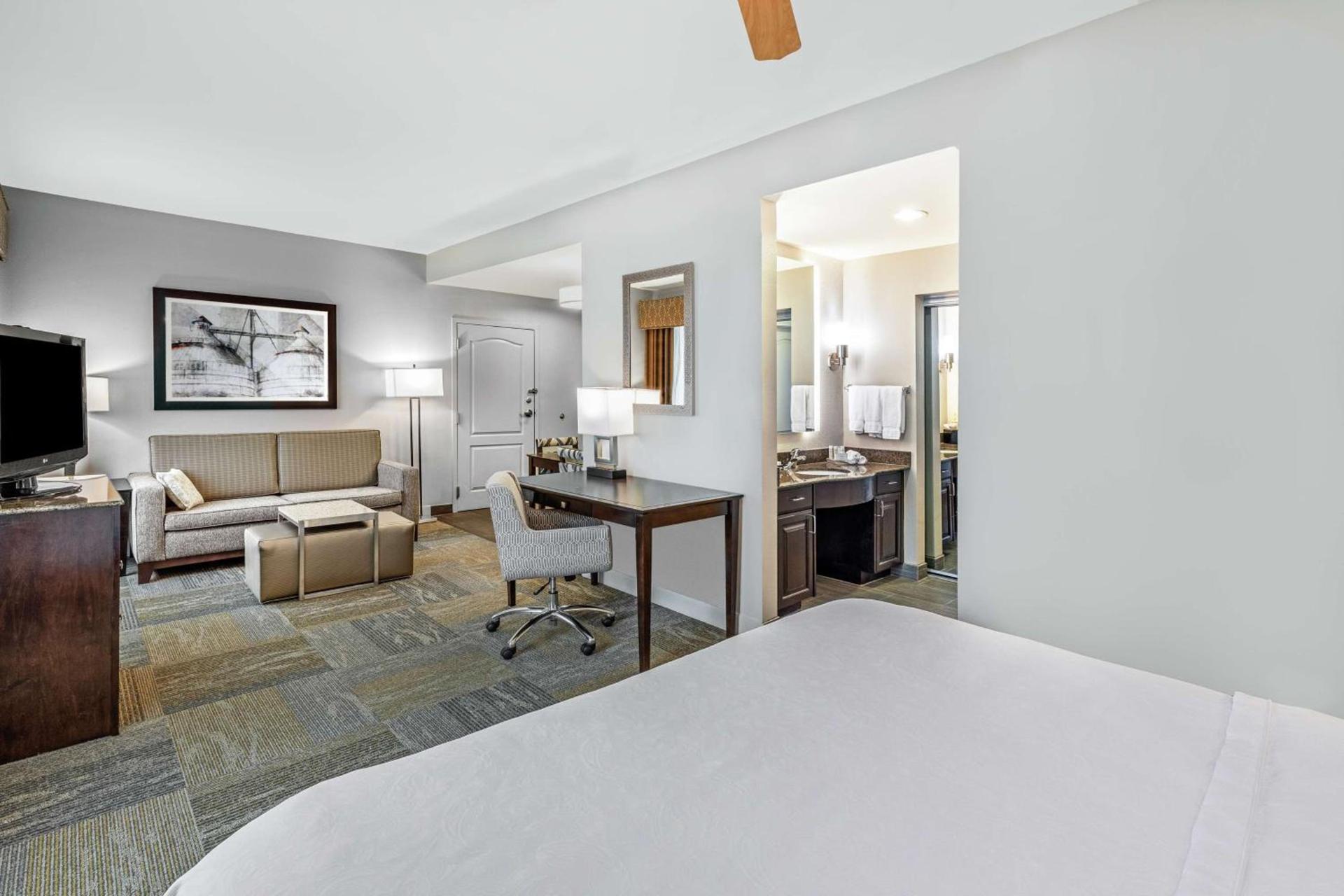Homewood Suites by Hilton Waco photo 29