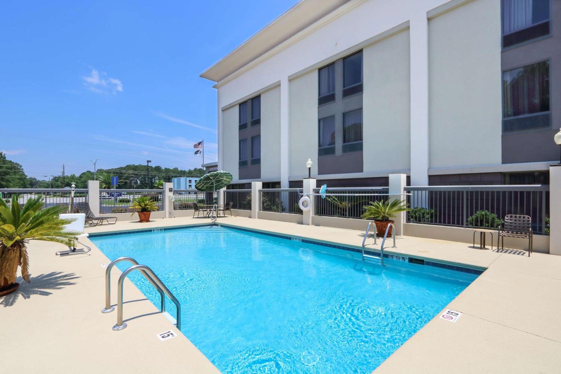 Hampton Inn Savannah-I-95/Richmond Hill photo 6