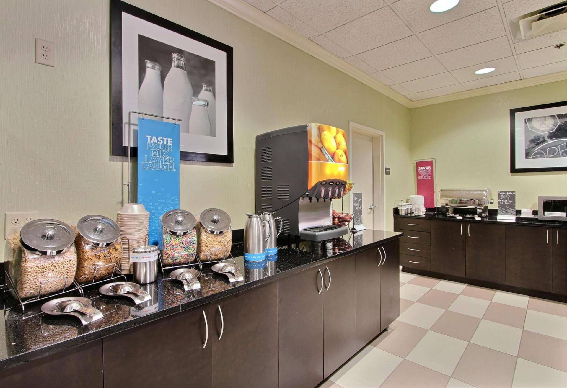 Hampton Inn Savannah-I-95/Richmond Hill photo 7