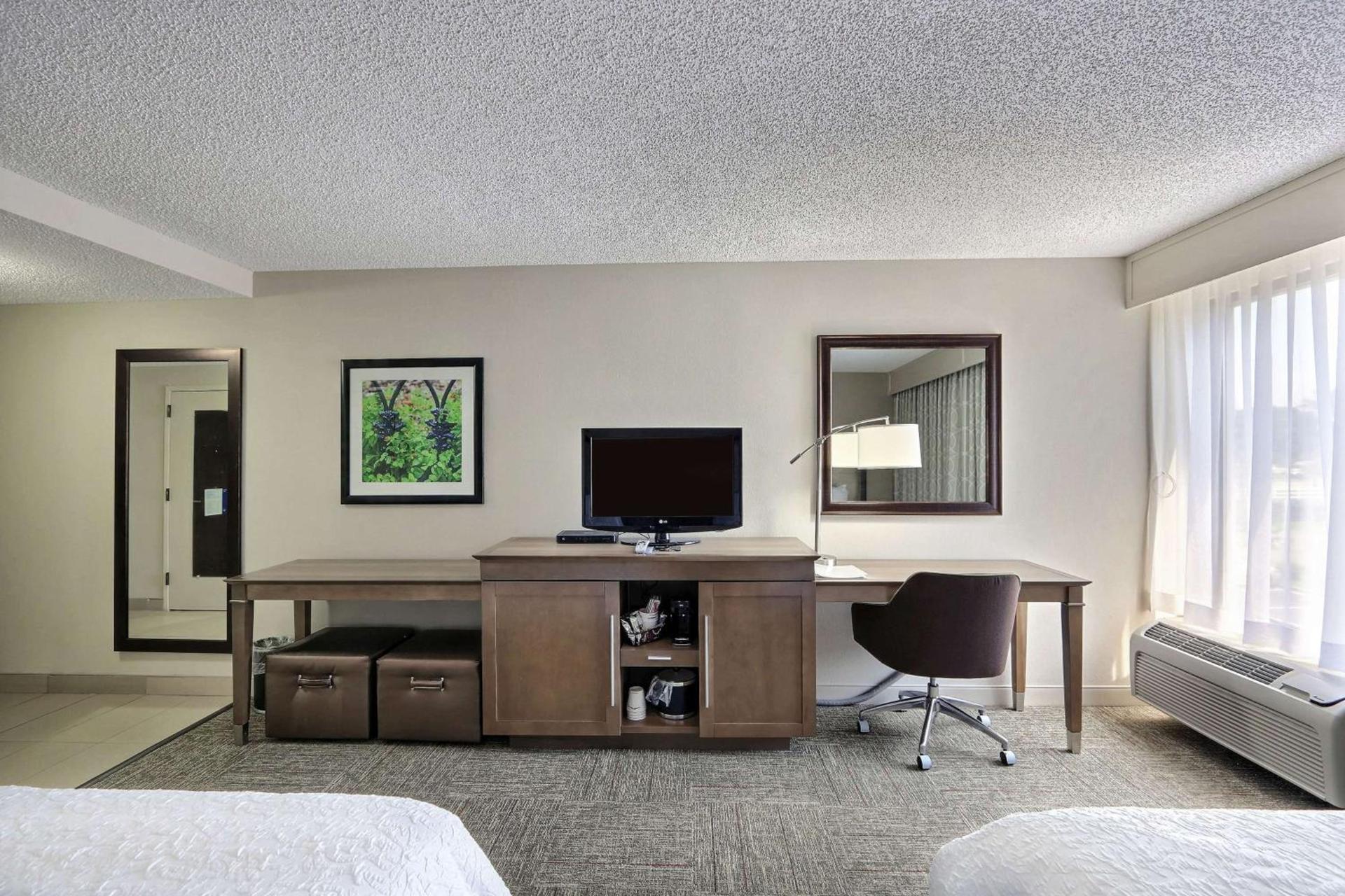 Hampton Inn Savannah-I-95/Richmond Hill photo 21