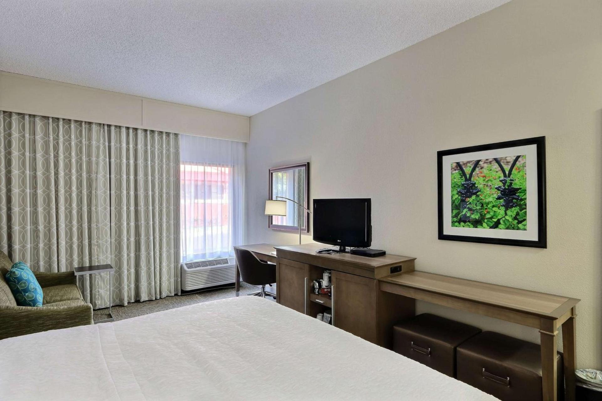 Hampton Inn Savannah-I-95/Richmond Hill photo 29