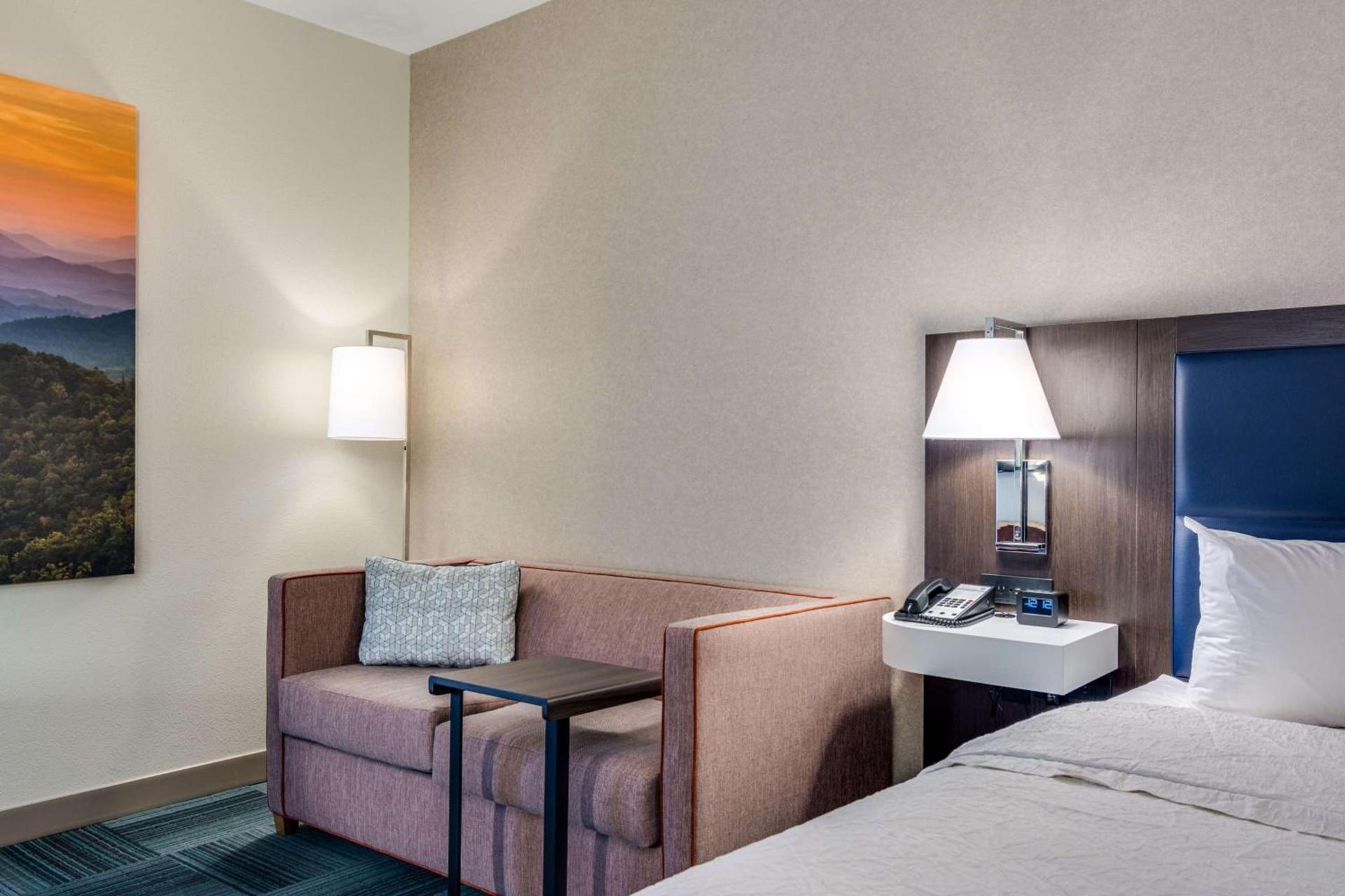 Hampton Inn Johnson City photo 23