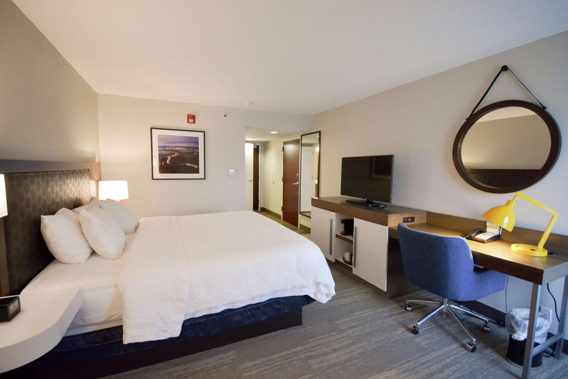 Hampton Inn Salem East - Electric Road photo 20