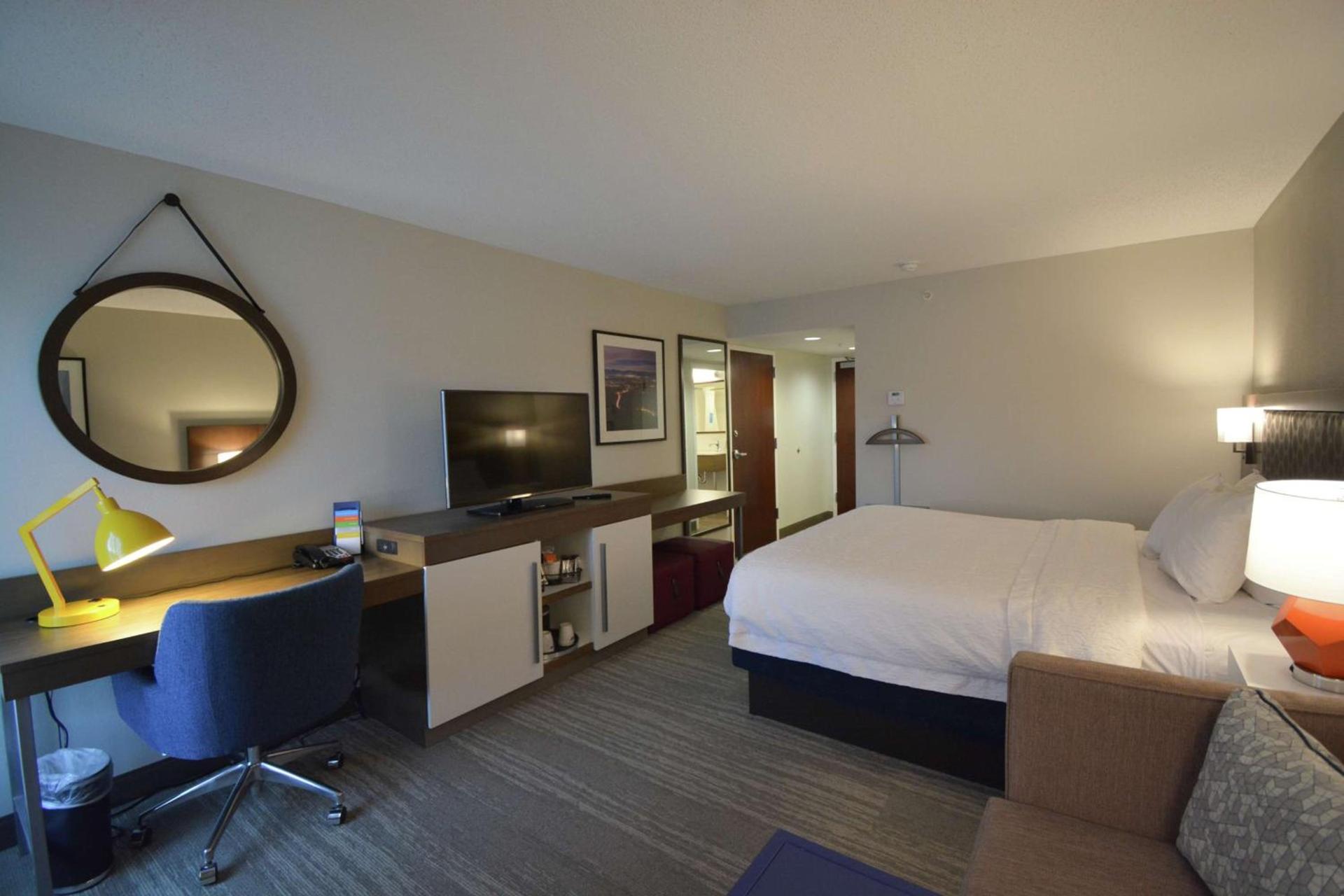 Hampton Inn Salem East - Electric Road photo 24