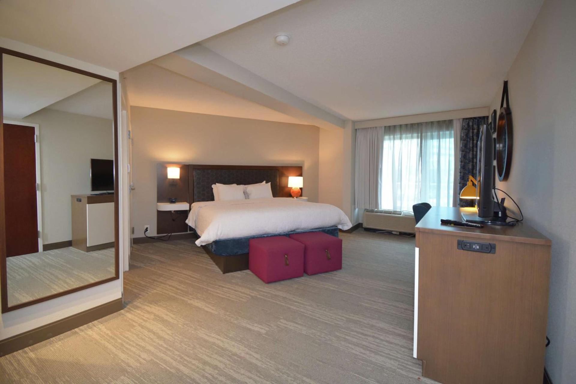 Hampton Inn Salem East - Electric Road photo 28