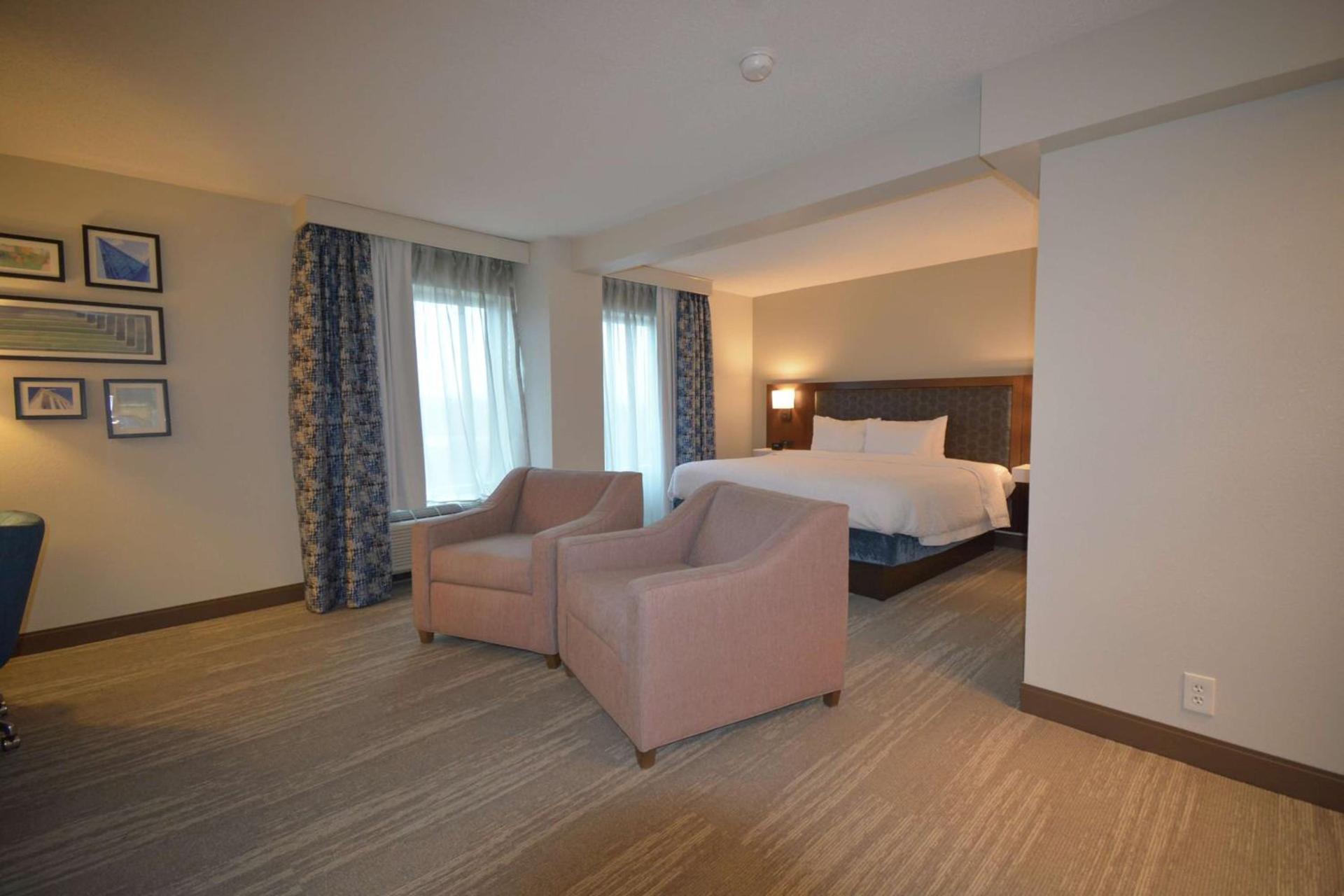 Hampton Inn Salem East - Electric Road photo 33