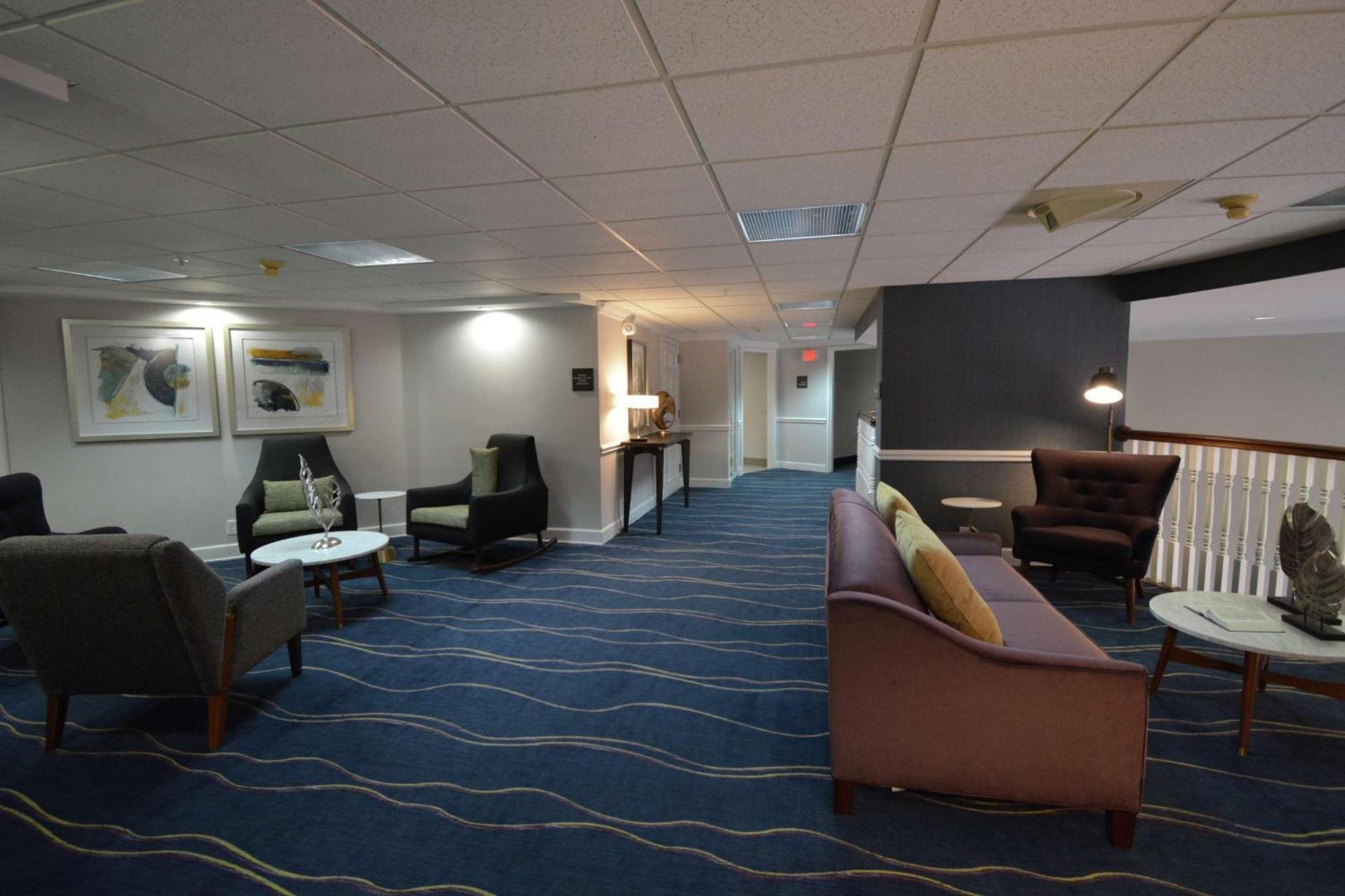 Hampton Inn Salem East - Electric Road photo 37