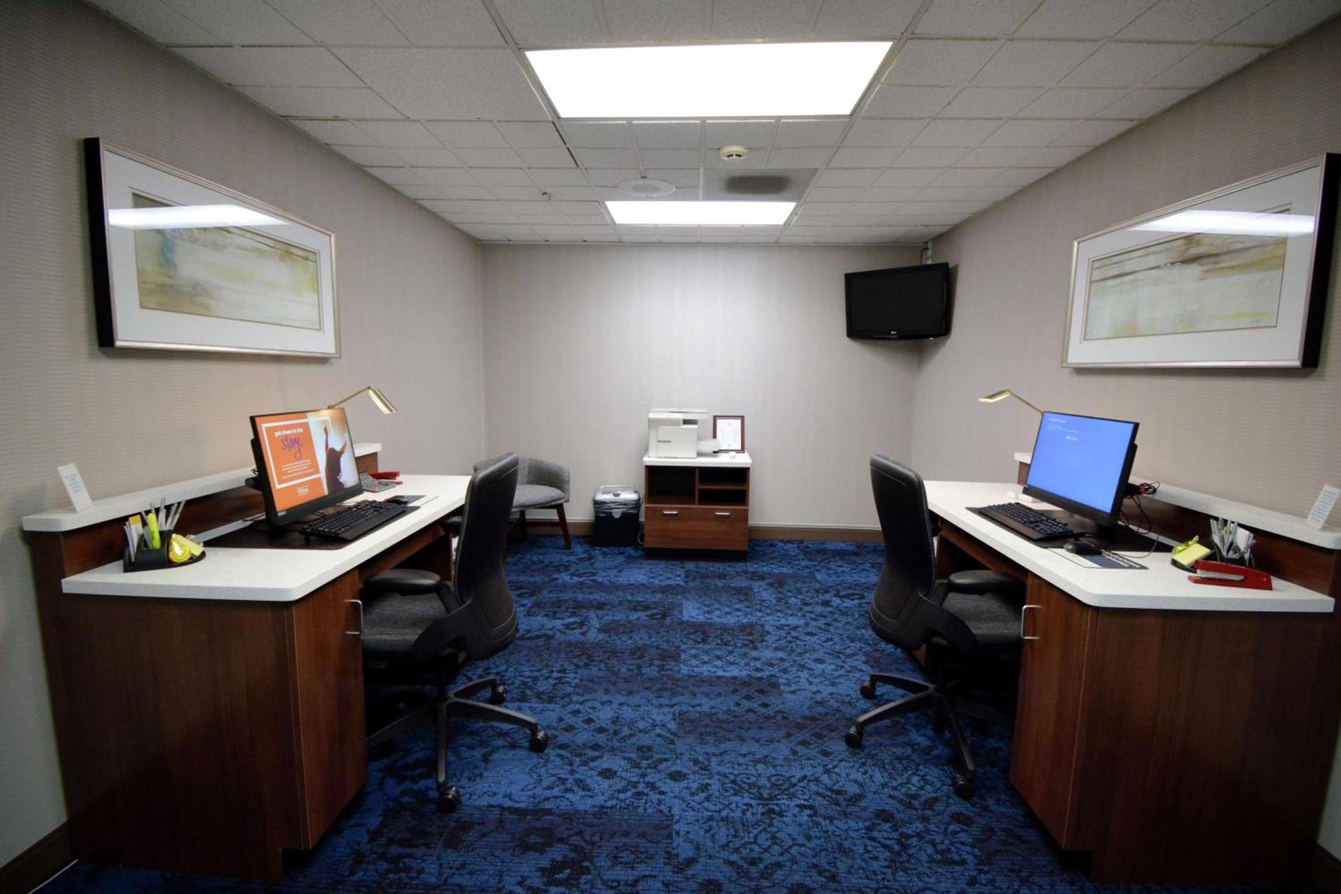 Hampton Inn Salem East - Electric Road photo 39