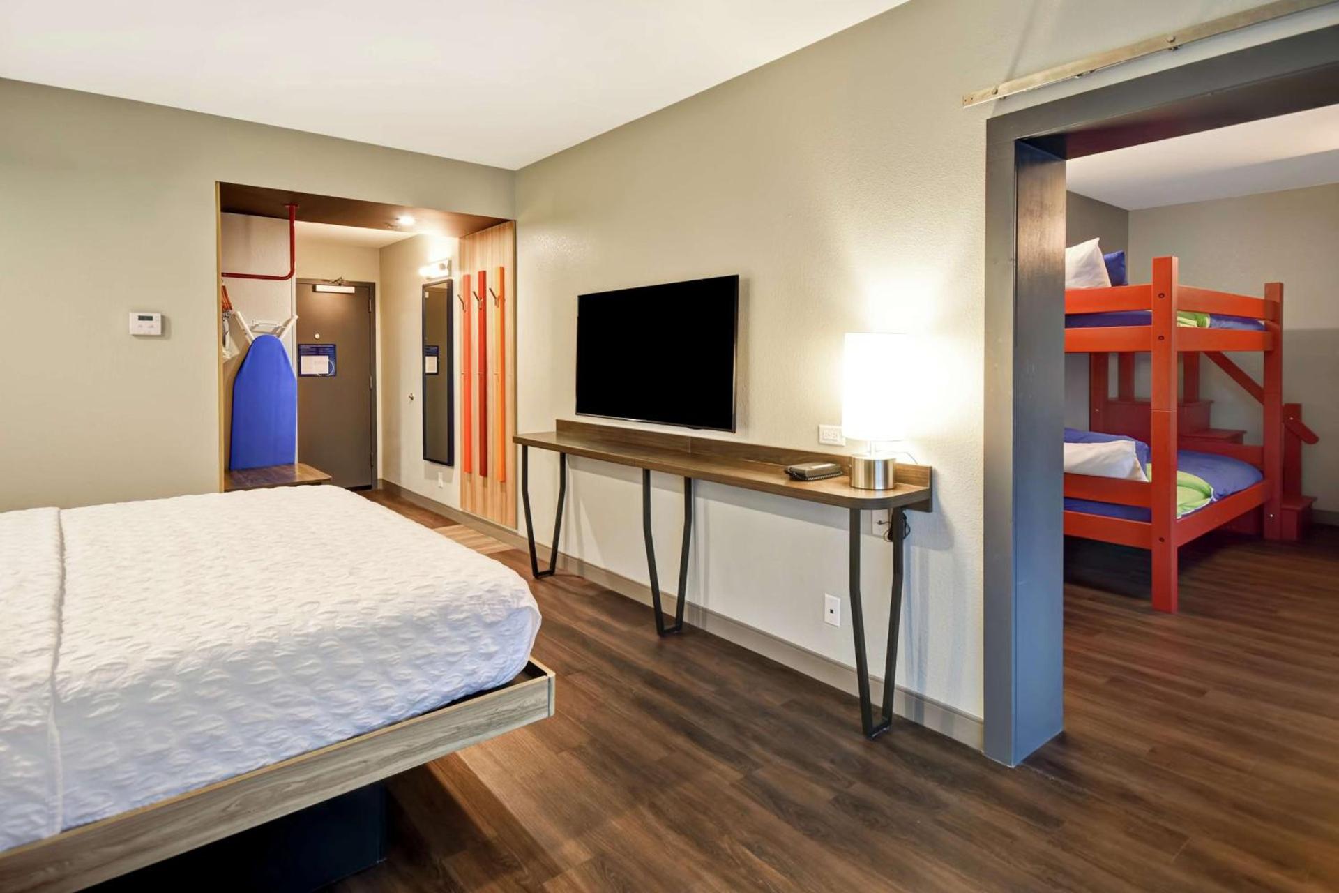 Tru By Hilton Pigeon Forge photo 41