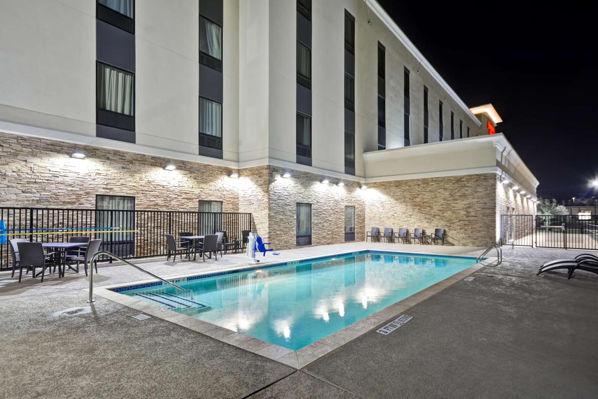 Hampton Inn Kyle photo 6
