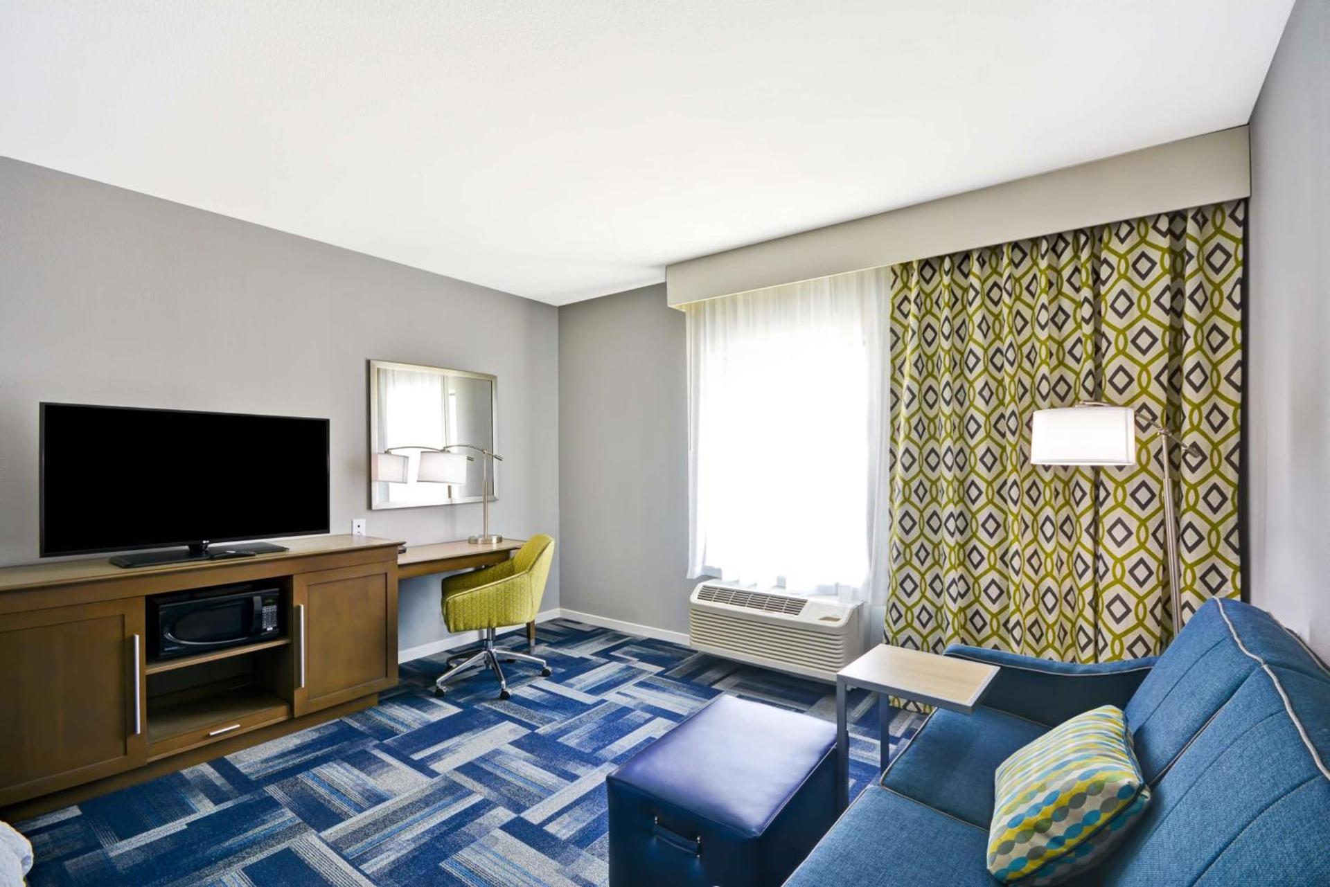 Hampton Inn Kyle photo 13