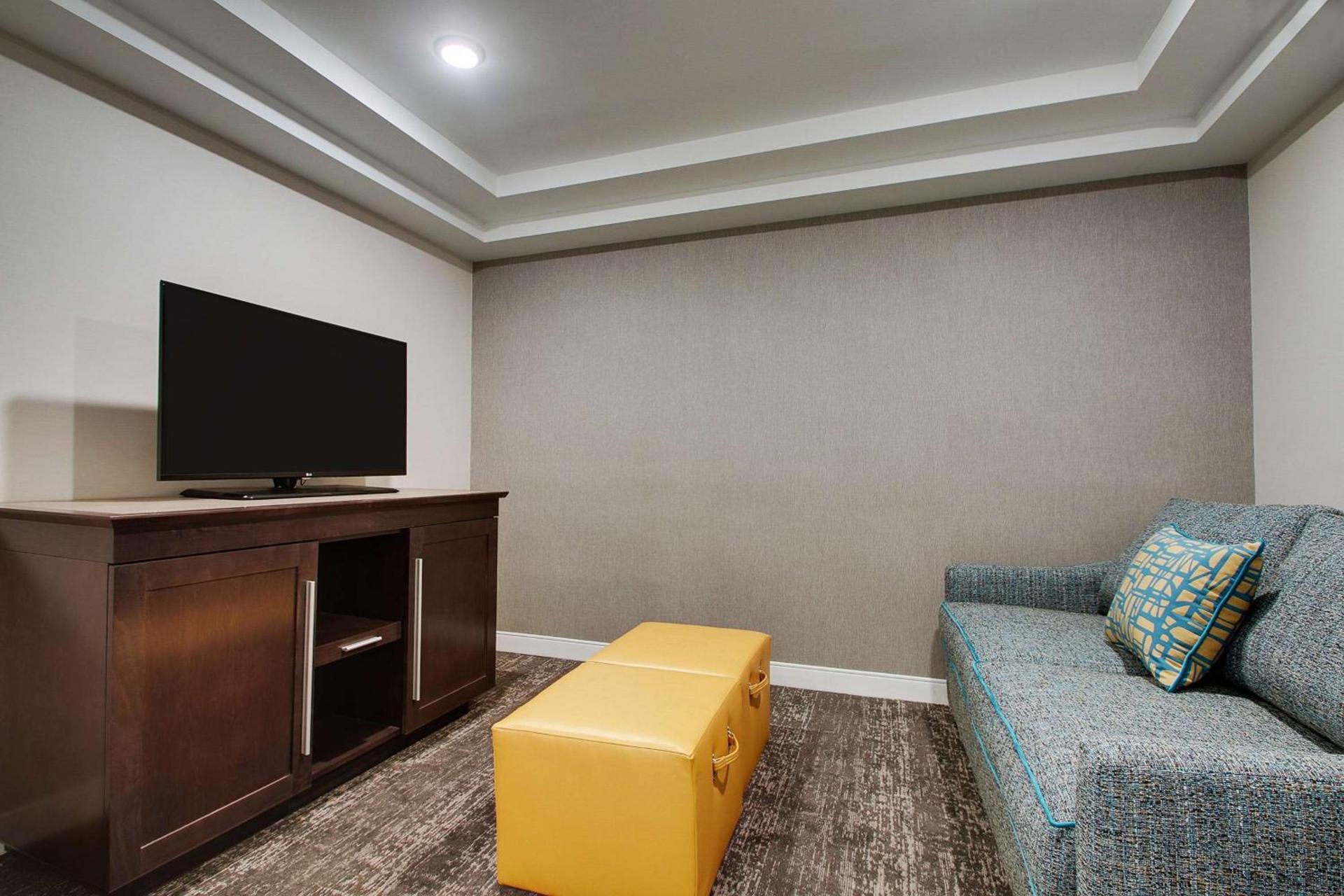 Hampton Inn-Pawtucket, RI photo 35