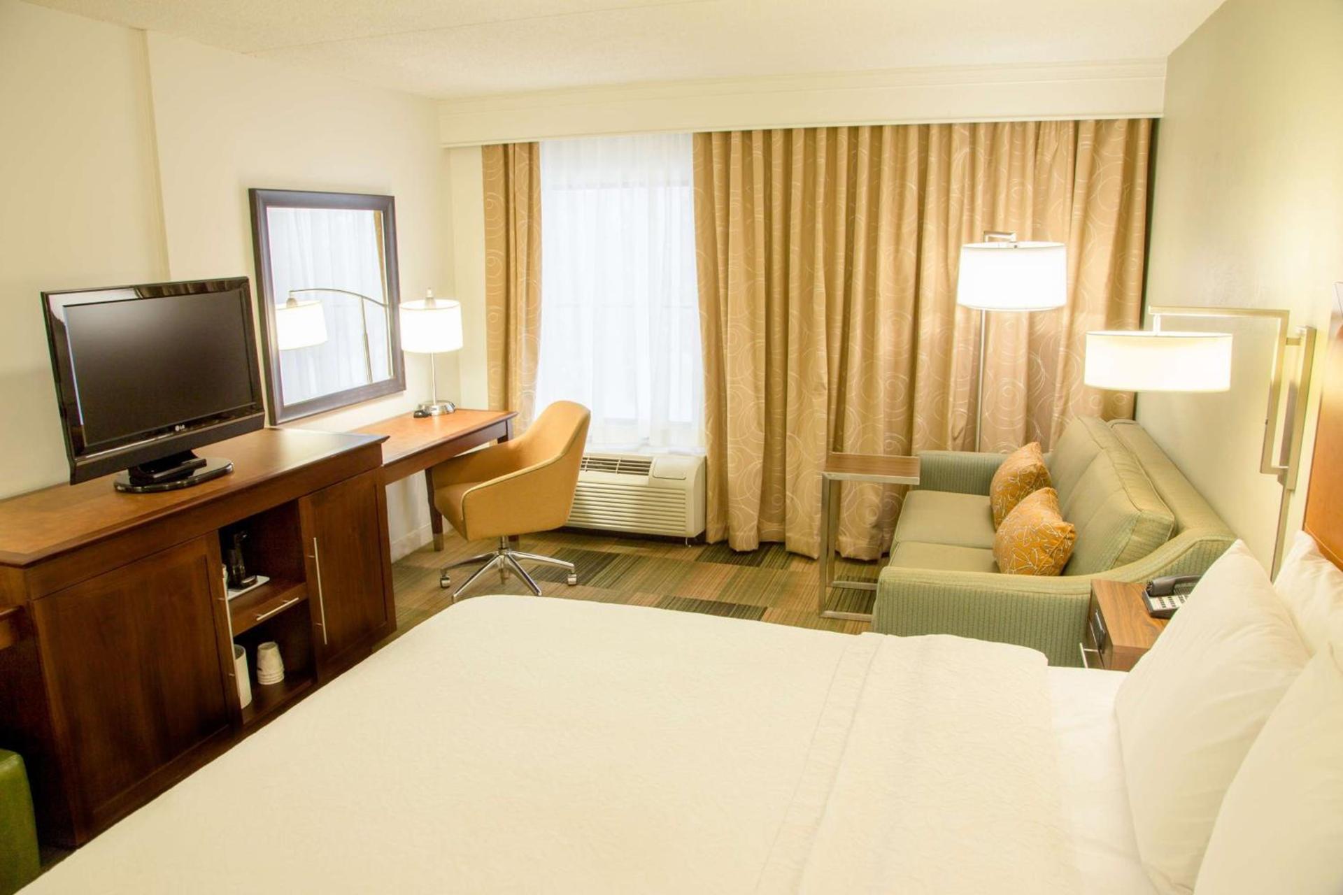 Hampton Inn & Suites Albany-Downtown photo 16