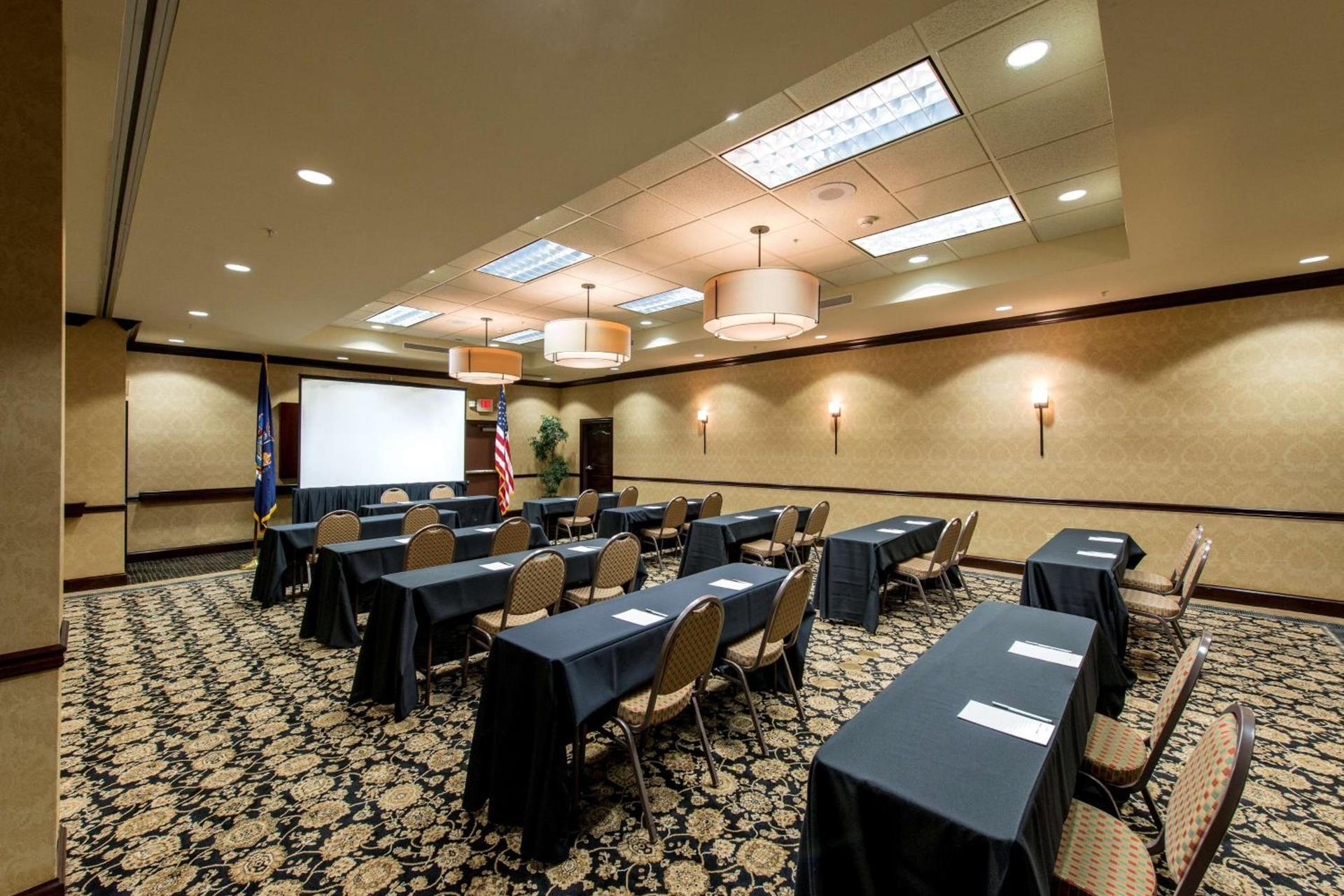 Hampton Inn & Suites Albany-Downtown photo 32