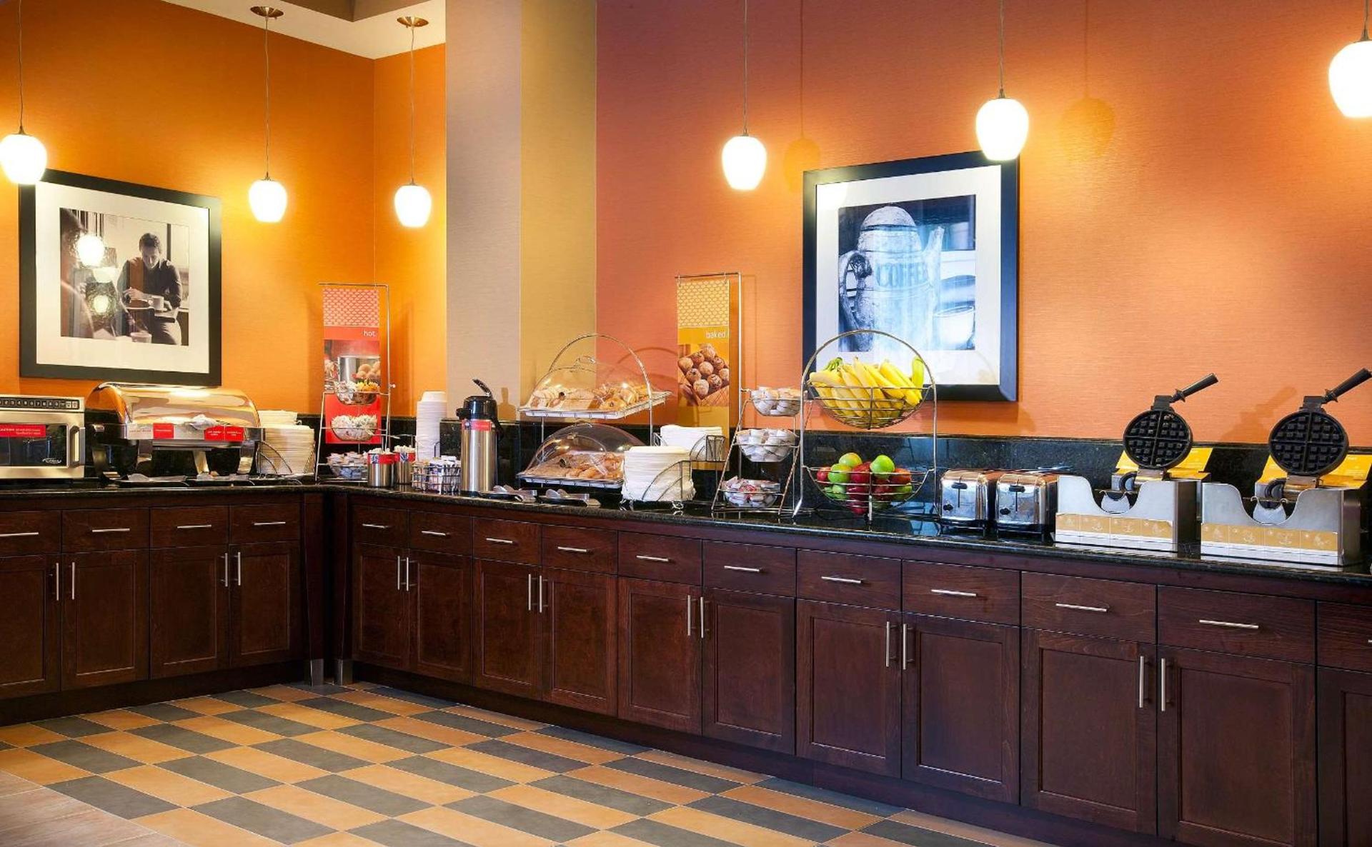 Hampton Inn Alexandria photo 9