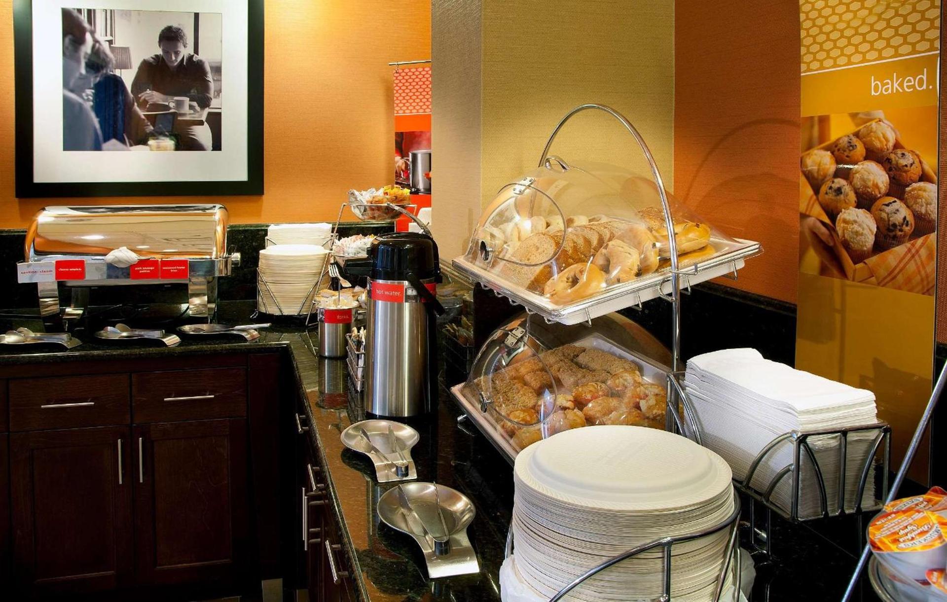 Hampton Inn Alexandria photo 10