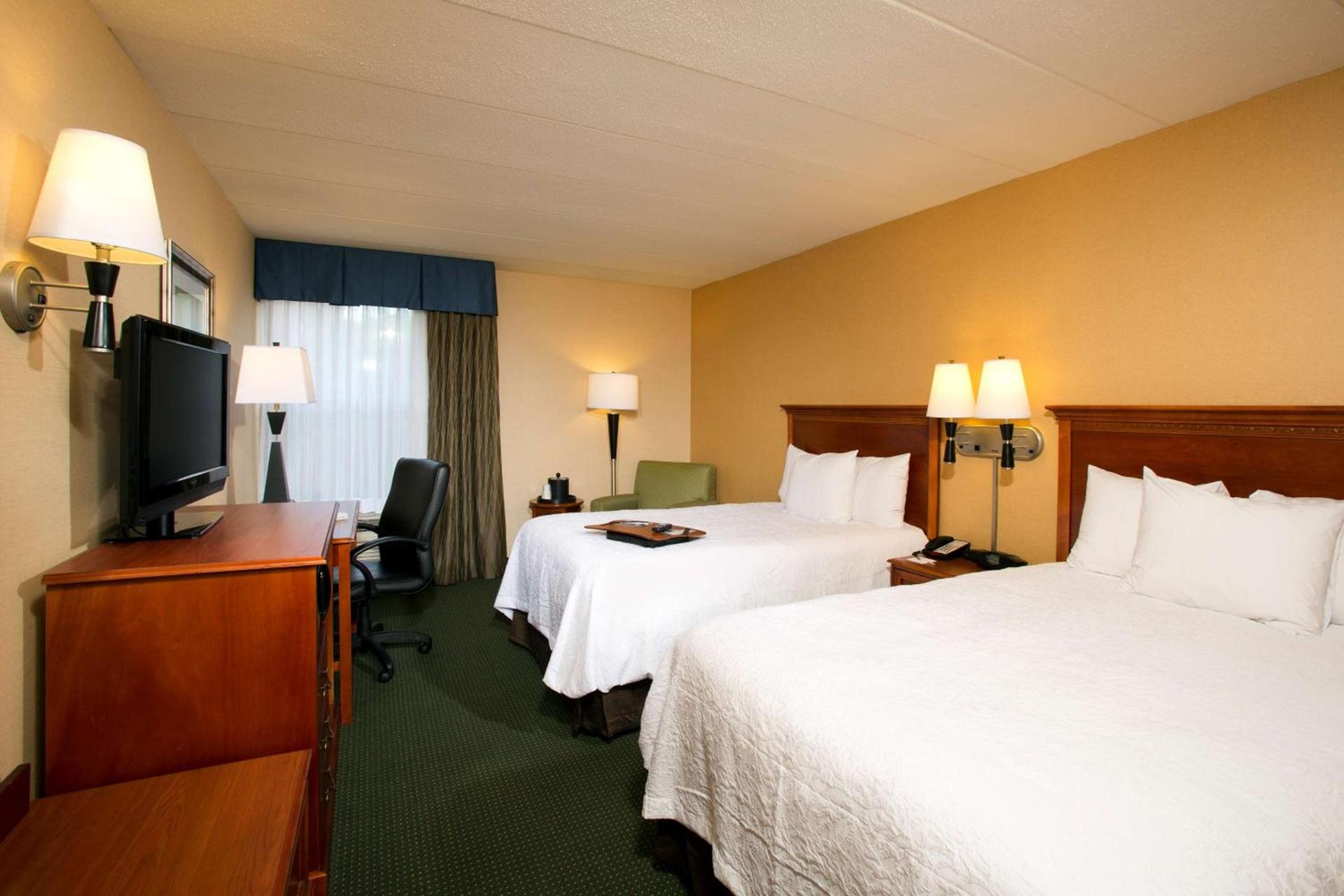 Hampton Inn Alexandria photo 22