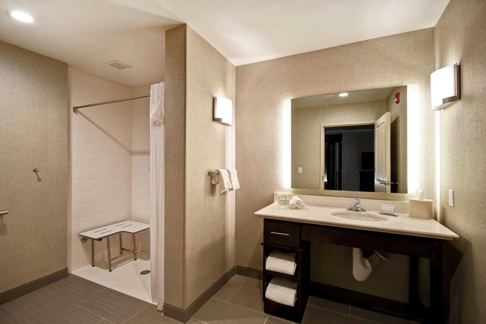 Homewood Suites by Hilton Novi Detroit photo 28